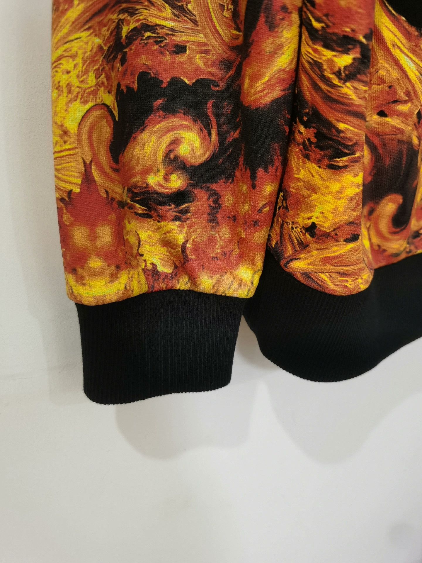 Givenchy Givenchy Flame Print Sweatshirt Size US S / EU 44-46 / 1 - 4 Thumbnail