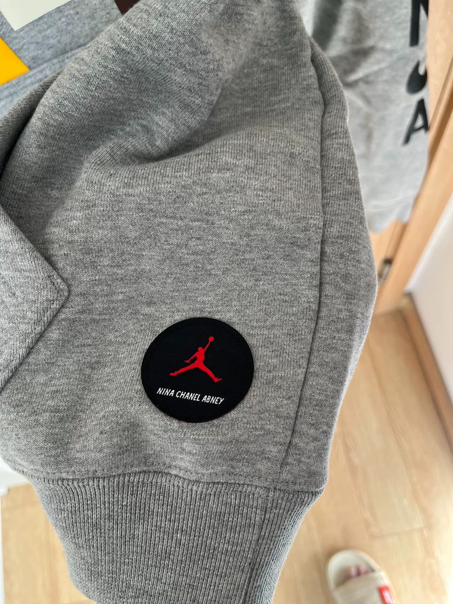 Jordan Brand Jordan x Nina FW22 Abstract Print Hoodie Size US XL / EU 56 / 4 - 3 Thumbnail