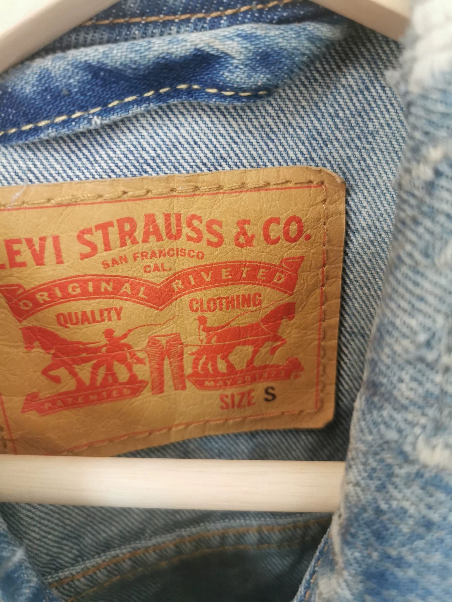 Levi's Levi's Distressed Patch Denim Jacket Size US S / EU 44-46 / 1 - 6 Thumbnail