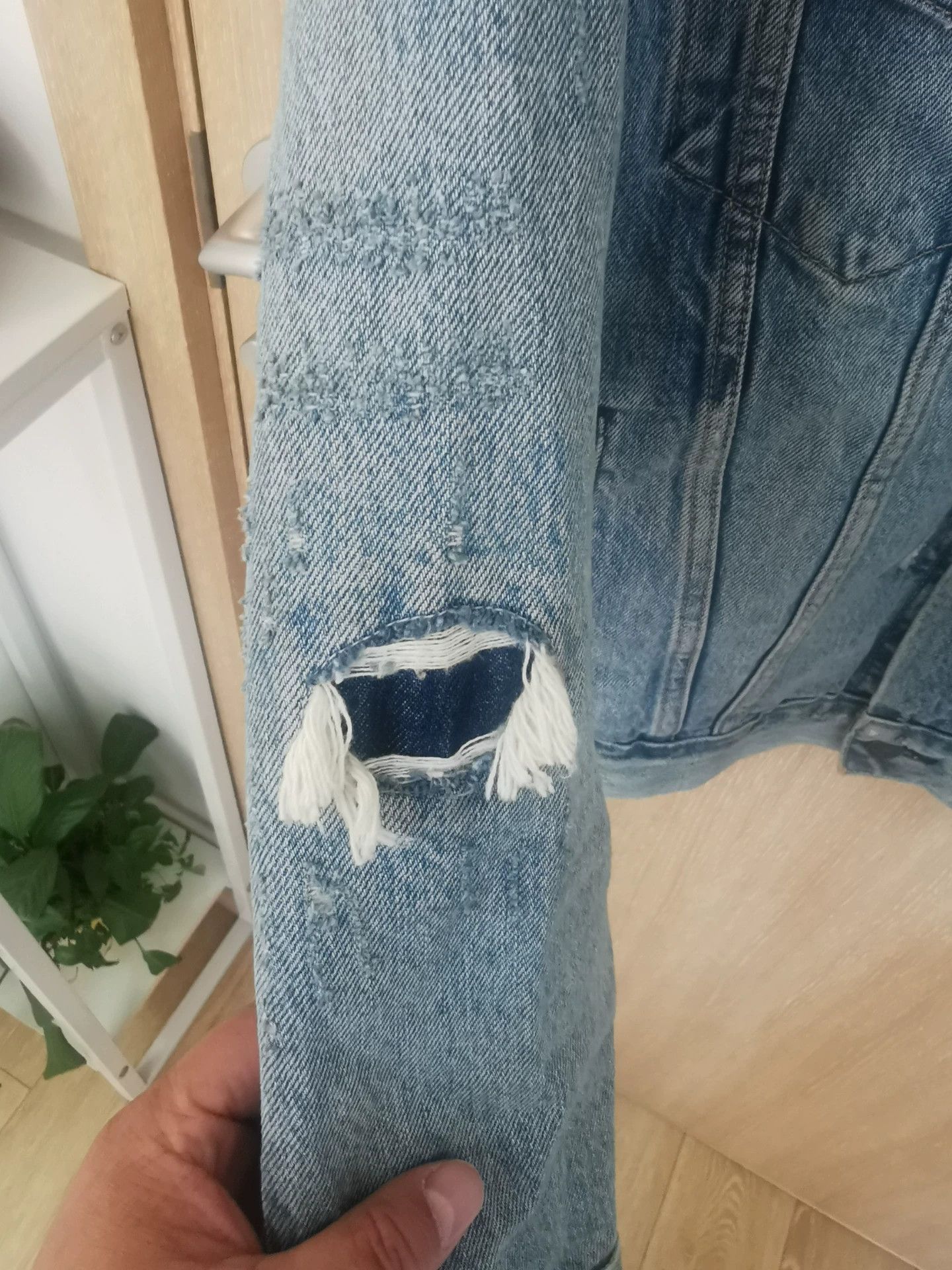 Levi's Levi's Distressed Patch Denim Jacket Size US S / EU 44-46 / 1 - 8 Thumbnail