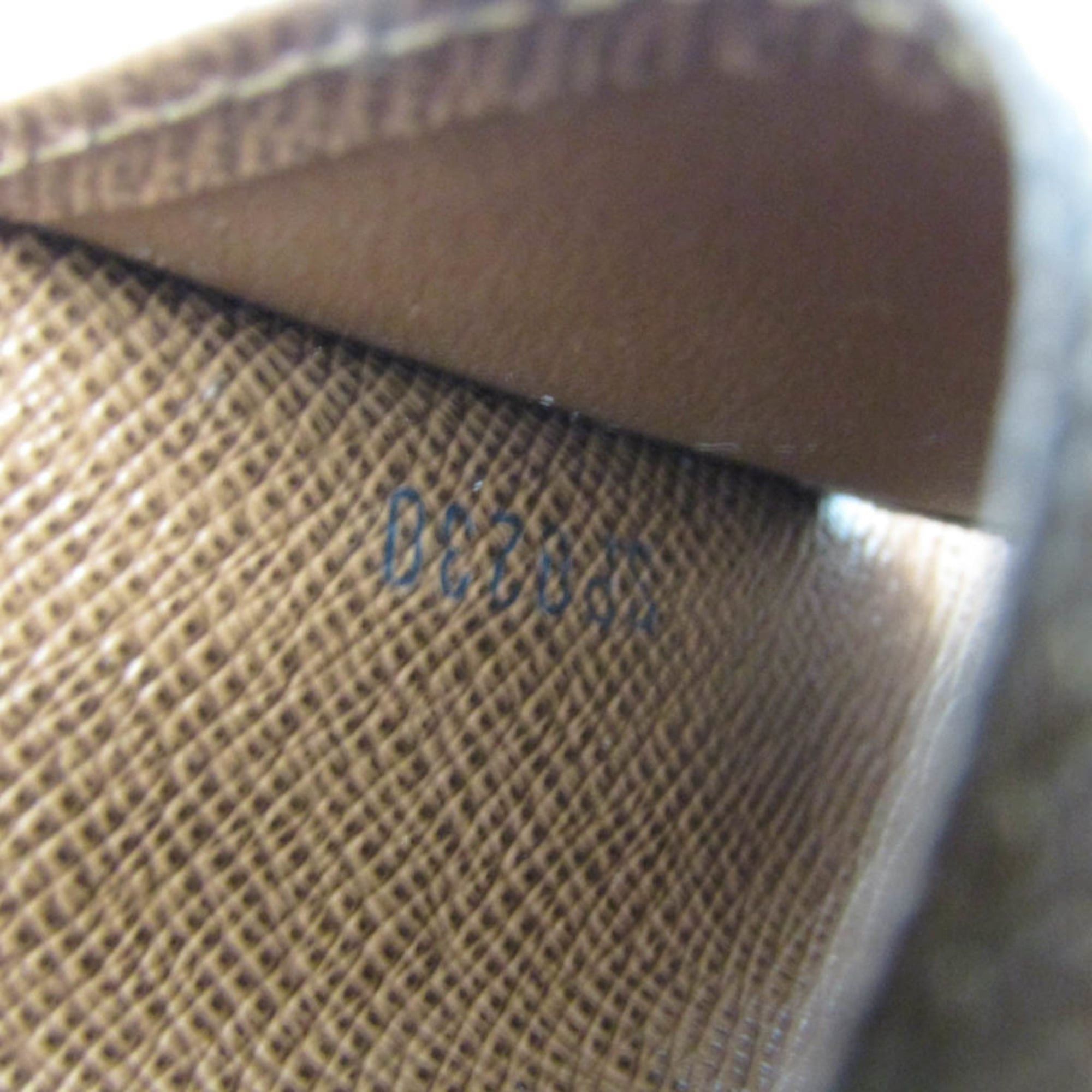 Louis Vuitton Louis Vuitton Monogram Key Holder 6 M62630 Men,Women Monogram Key Case Brown Size ONE SIZE - 12 Thumbnail