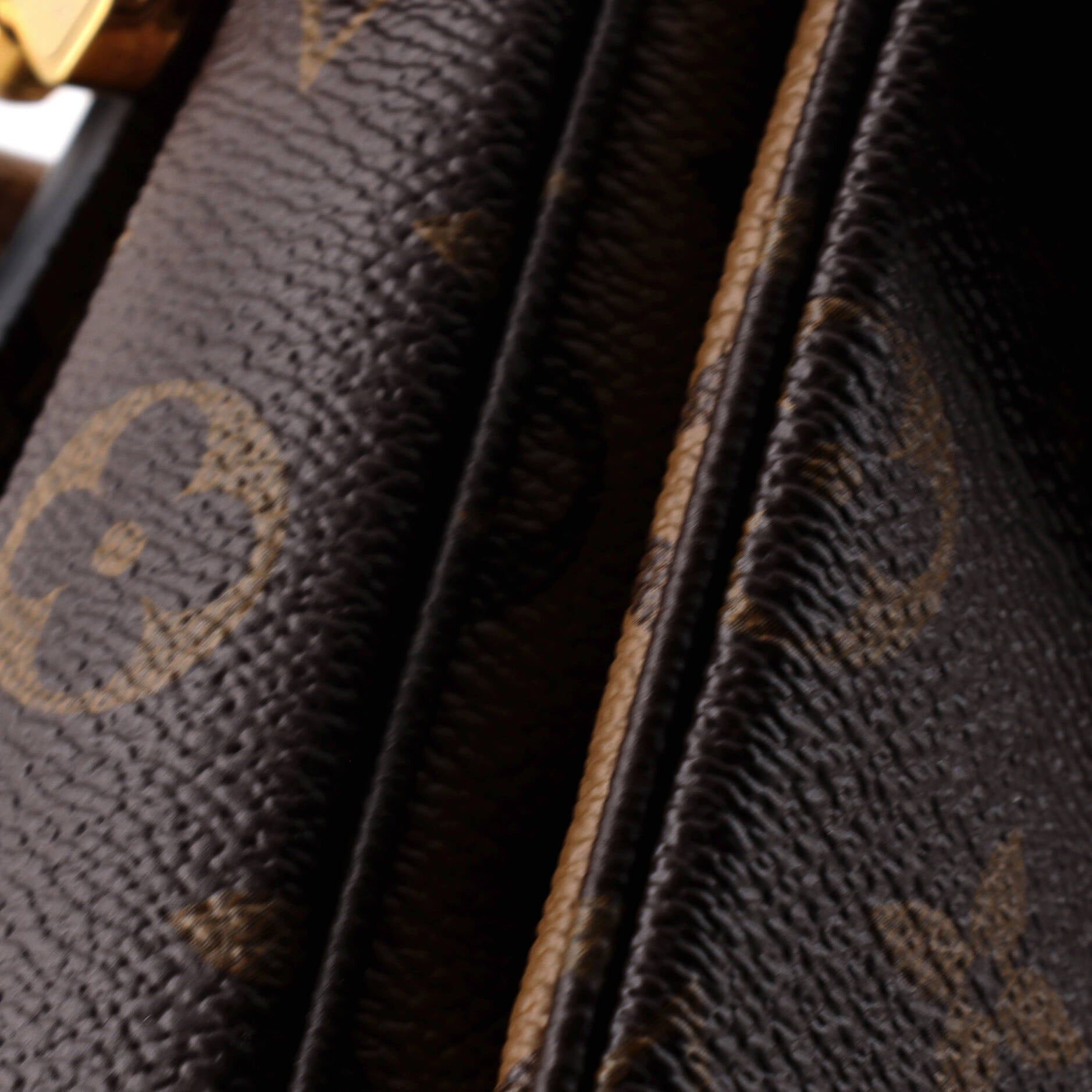 Louis Vuitton Pochette Metis Size ONE SIZE - 6 Thumbnail