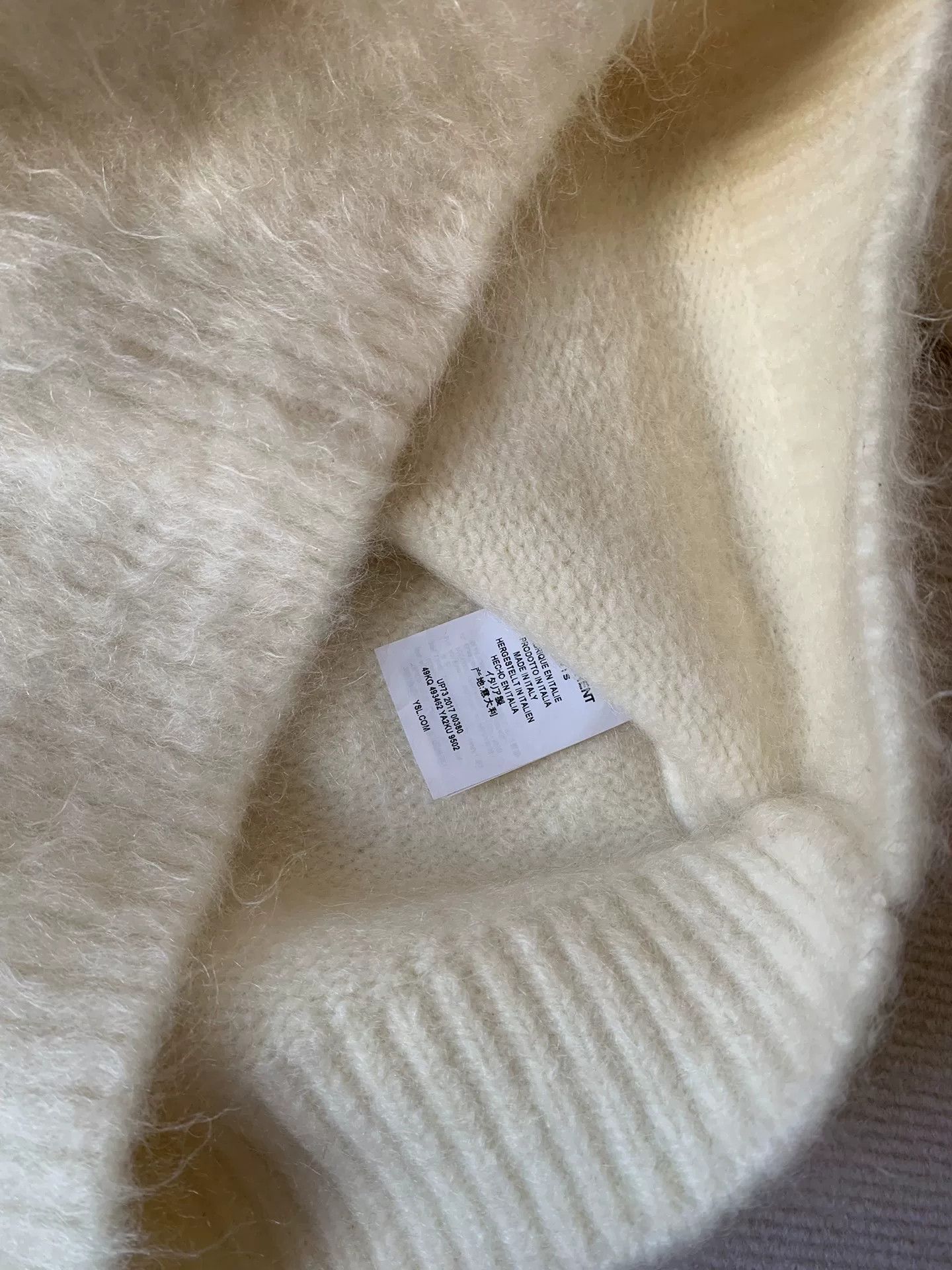 Saint Laurent Paris Saint Laurent White Fuzzy Turtleneck Sweater Size XS / US 0-2 / IT 36-38 - 5 Thumbnail