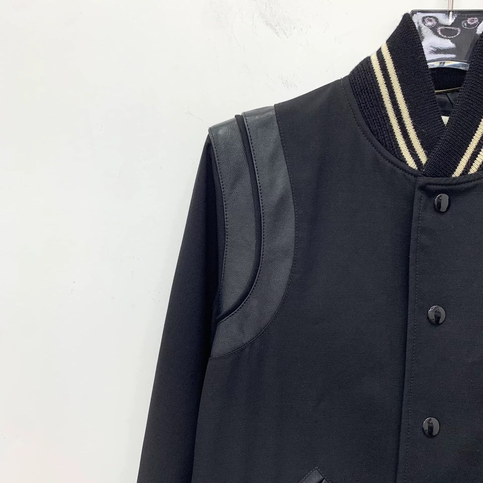 Yves Saint Laurent Saint Laurent Black Striped Leather Sleeve Jacket Size XS / US 0-2 / IT 36-38 - 3 Thumbnail