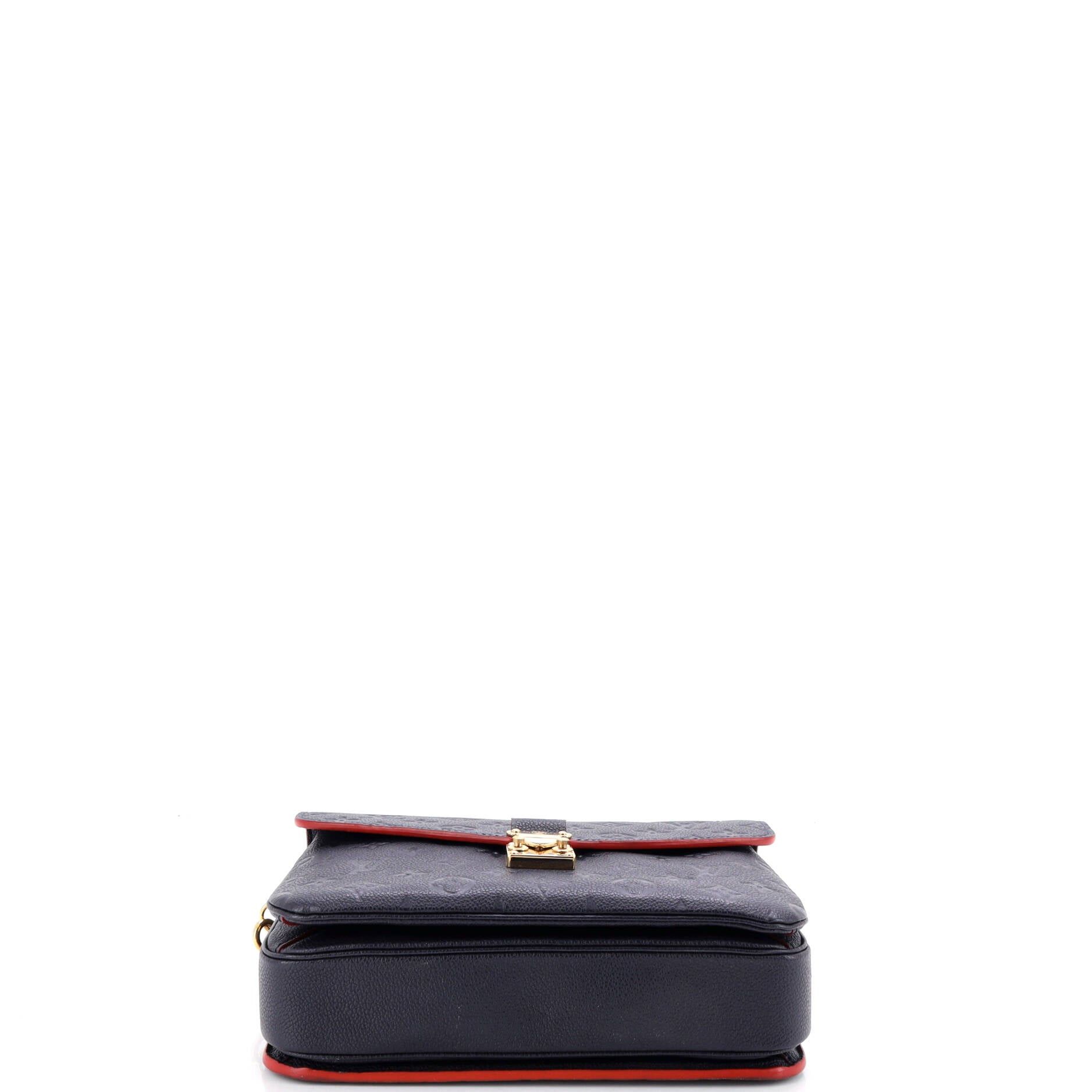 Louis Vuitton Pochette Metis Size ONE SIZE - 4 Thumbnail