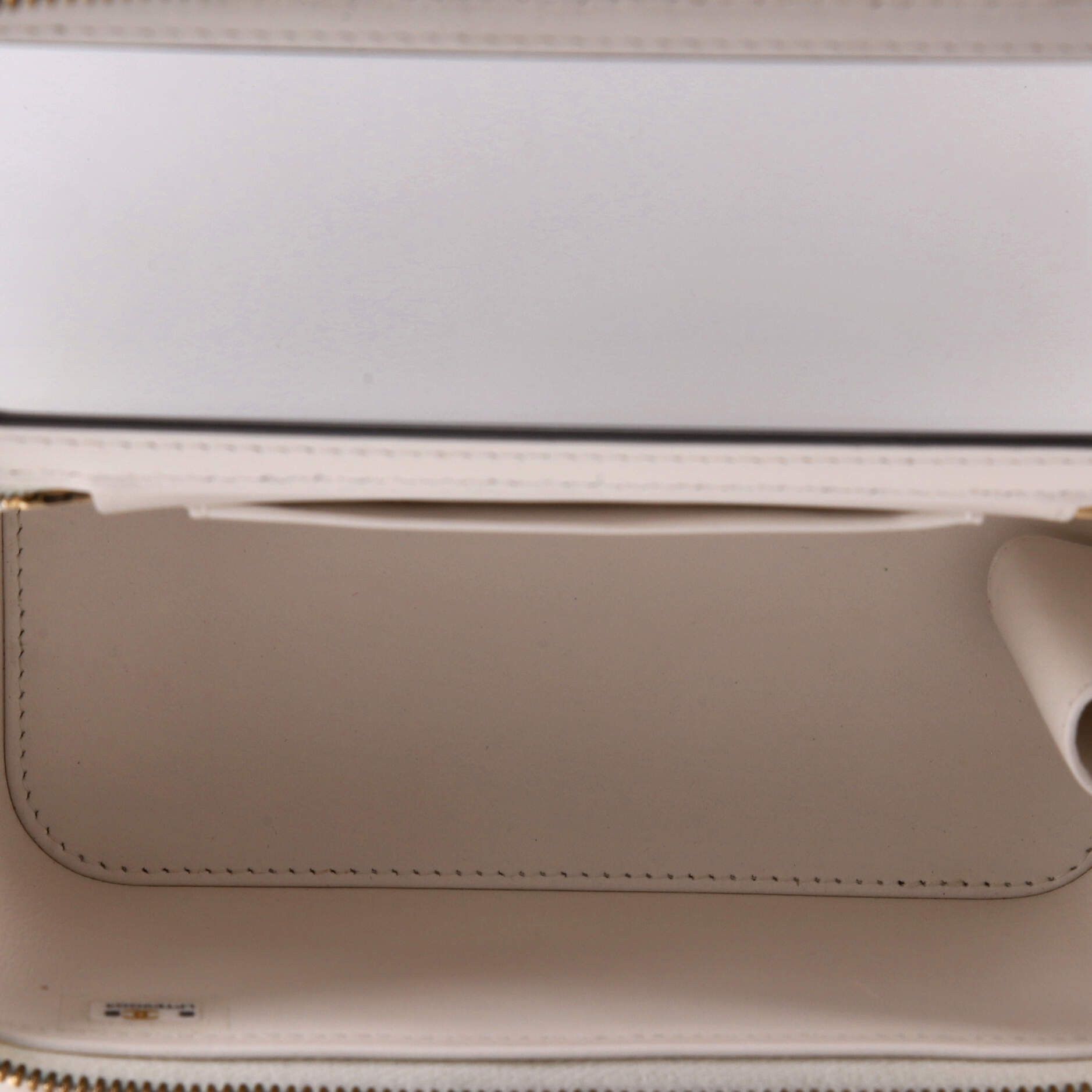 Chanel Coco Casino Vanity Case with Chain Size ONE SIZE - 5 Thumbnail