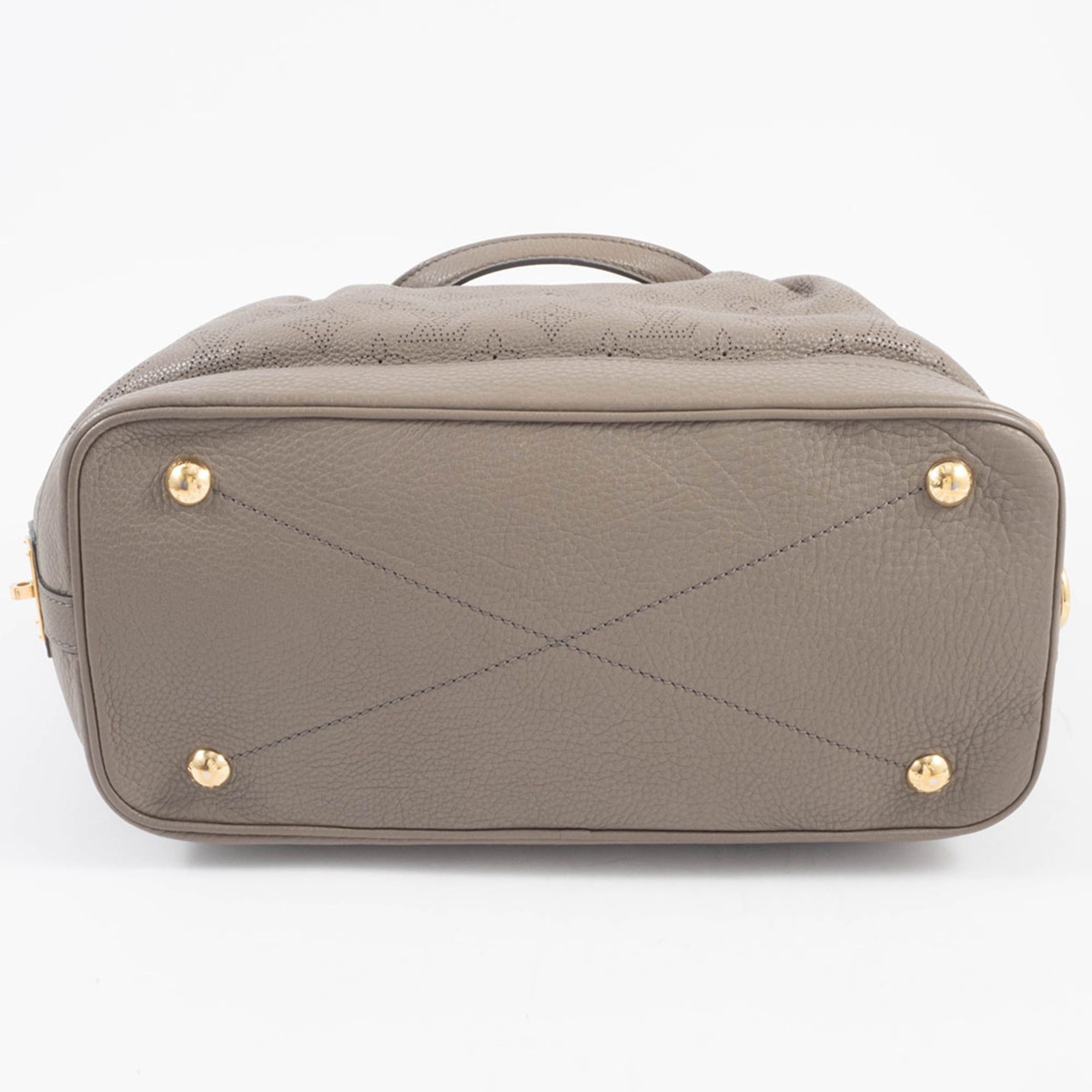 Louis Vuitton Louis Vuitton Stella PM Shoulder Bag M93175 Monogram Mahina Beige Size ONE SIZE - 7 Thumbnail