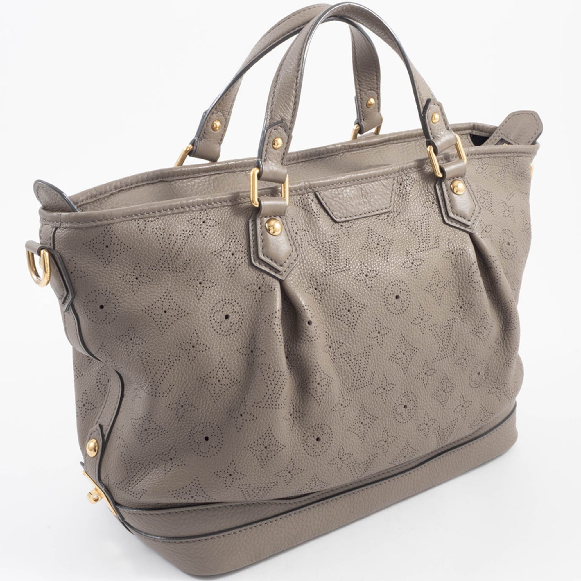 Louis Vuitton Louis Vuitton Stella PM Shoulder Bag M93175 Monogram Mahina Beige Size ONE SIZE - 8 Thumbnail