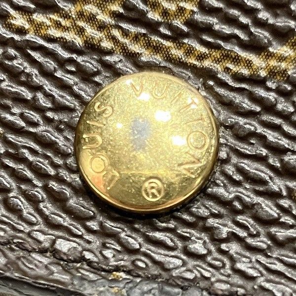 Louis Vuitton Louis Vuitton Louis Vuitton Multicles 4 Monogram Key Case Textile Key case M62631 DUTY FREE for USA Size ONE SIZE - 8 Thumbnail