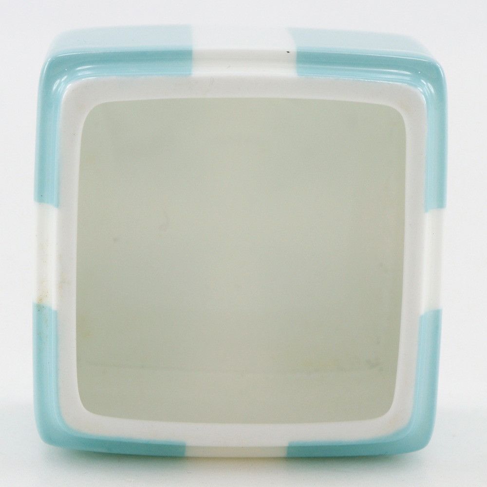 Tiffany & Co. Tiffany & Co. Tiffany & Co. Mini Blue Bow Box Ceramic Accessory Case Glass / Ceramic Other DUTY FREE for USA Size ONE SIZE - 4 Thumbnail