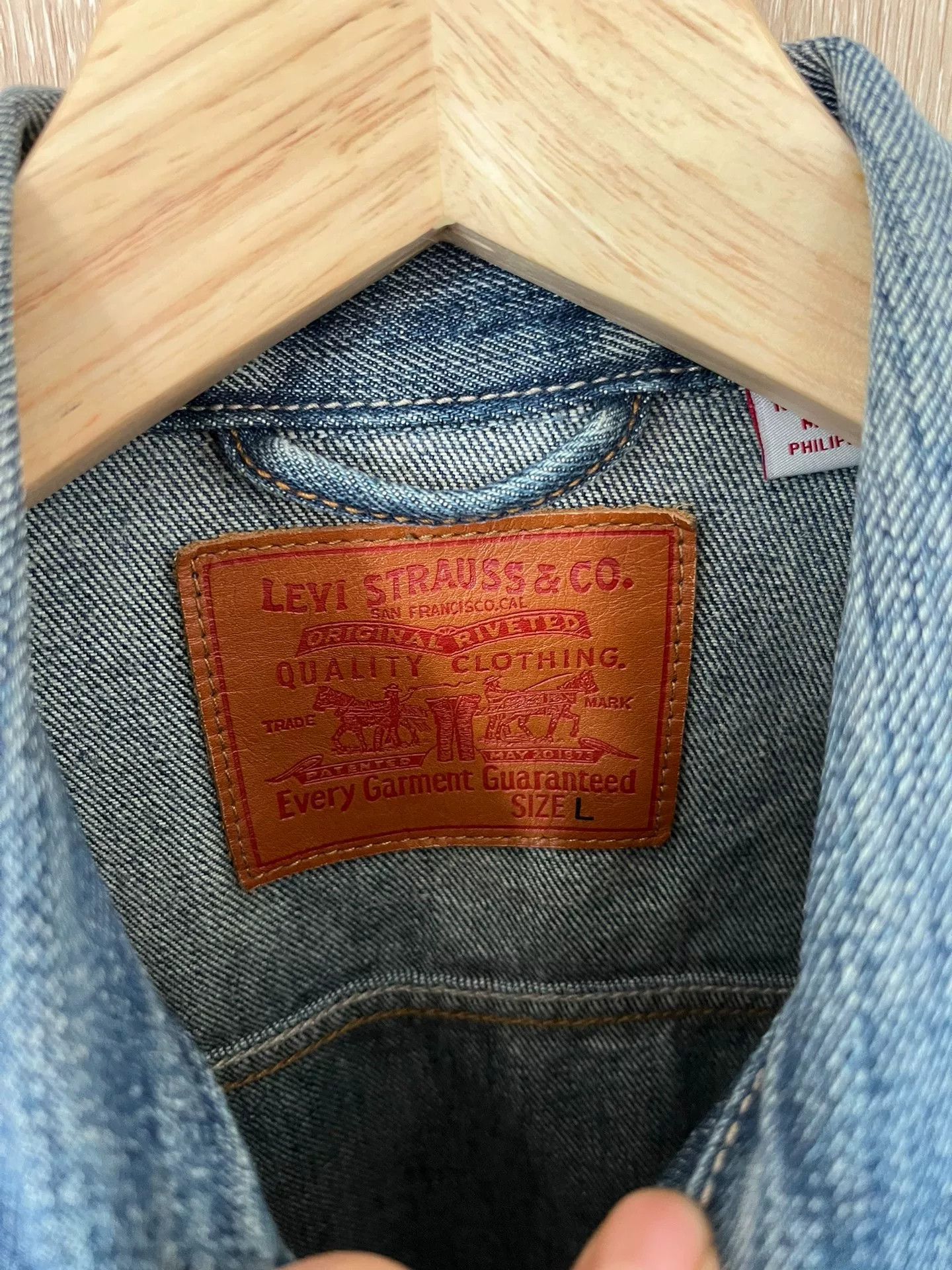 Levi's Levi's Type 1 Washed Distressed Patched Denim Jacket Size US M / EU 48-50 / 2 - 3 Thumbnail