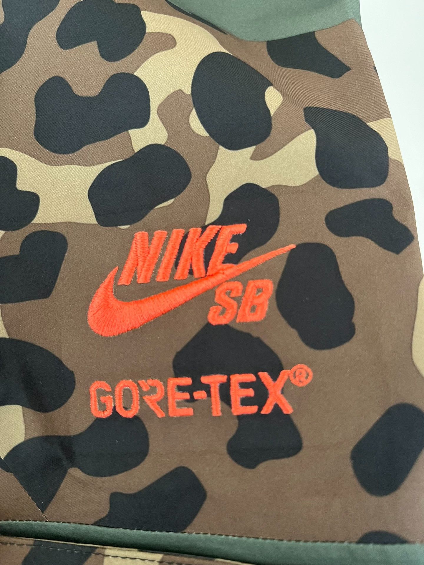 Nike SB Nike SB Camouflage GORE-TEX Coach Jacket Size US M / EU 48-50 / 2 - 4 Thumbnail