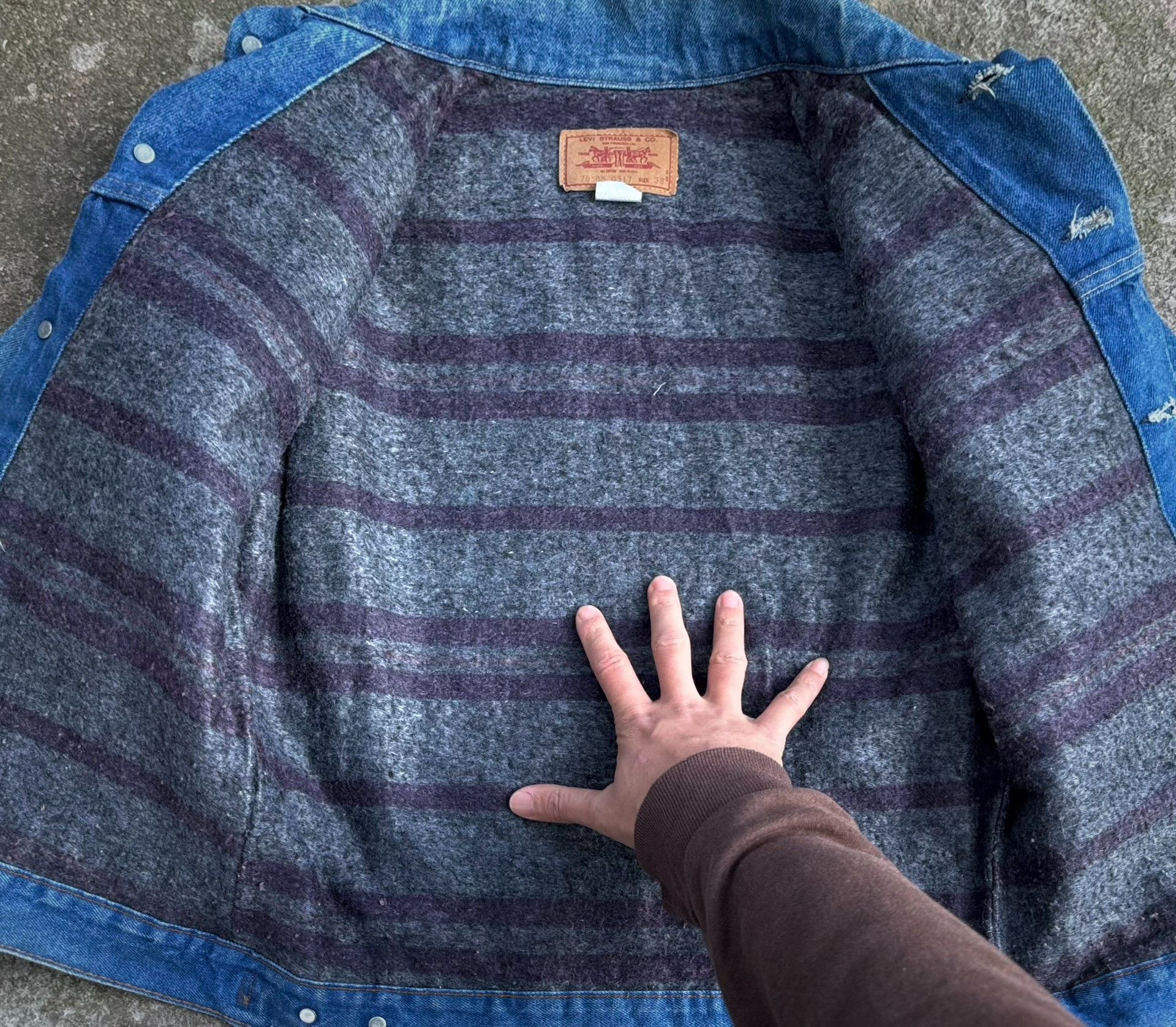 Vintage Vintage 70s Levis 70505 Denim Jacket Size US S / EU 44-46 / 1 - 3 Thumbnail
