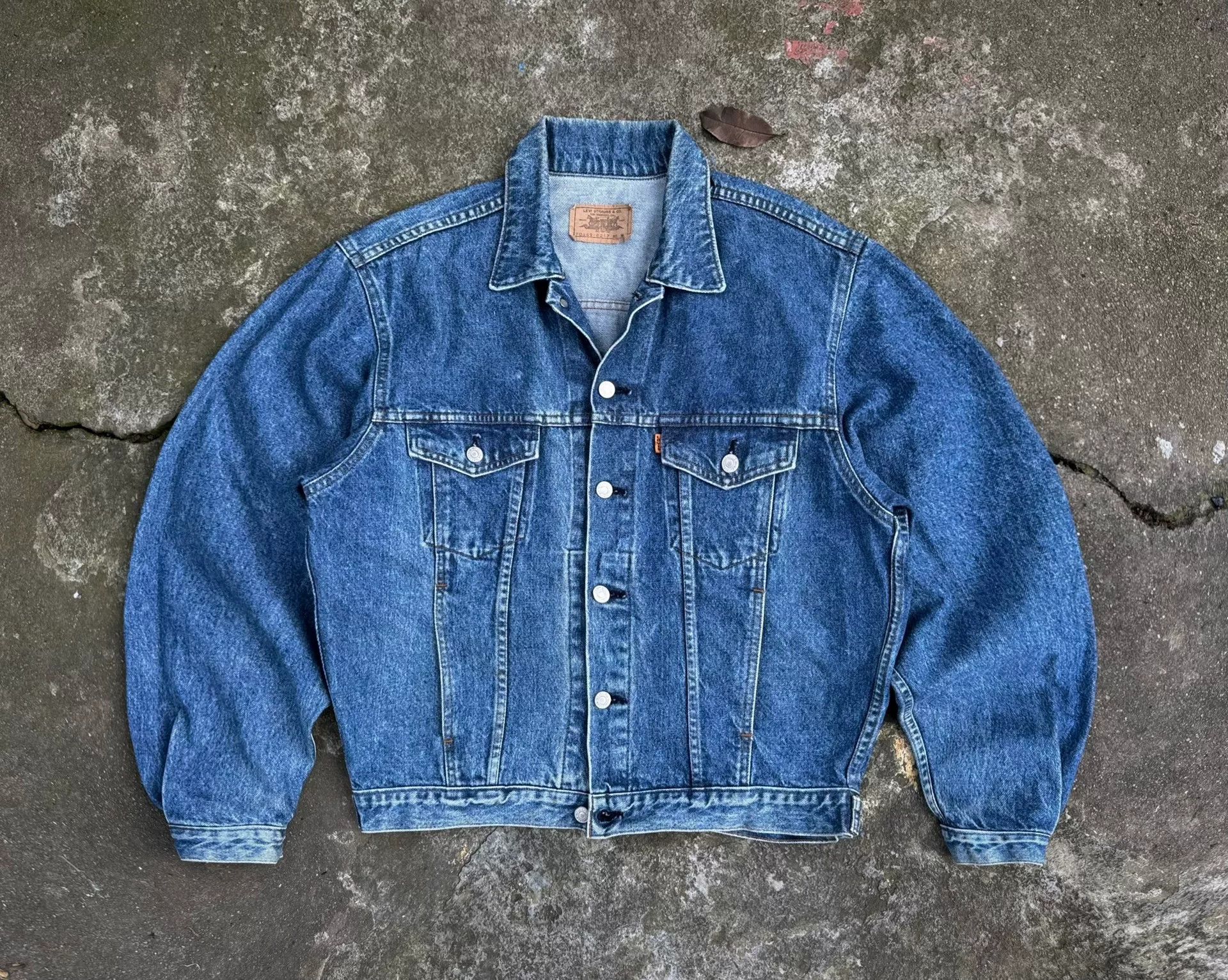 Vintage Vintage Levi's LVC Denim Jacket Size US M / EU 48-50 / 2 - 5 Thumbnail