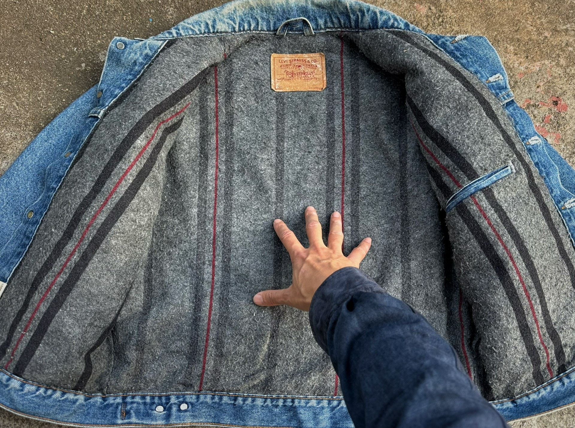 Vintage Vintage Levi's Heavyweight Denim Jacket Size US XXS / EU 40 - 4 Thumbnail