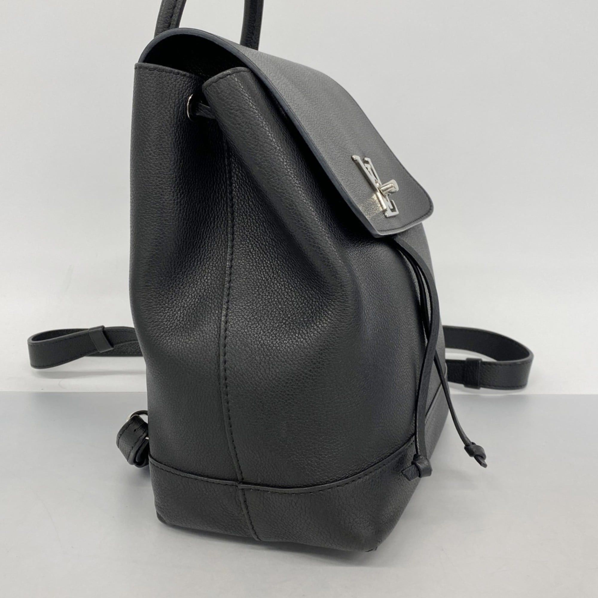 Louis Vuitton Louis Vuitton Backpack/Daypack, Taurillon  display picture 2