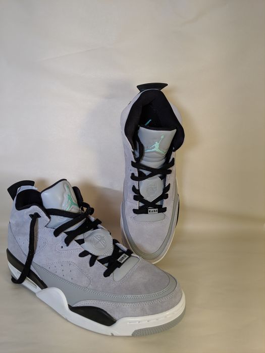 Jordan son of low hotsell wolf grey