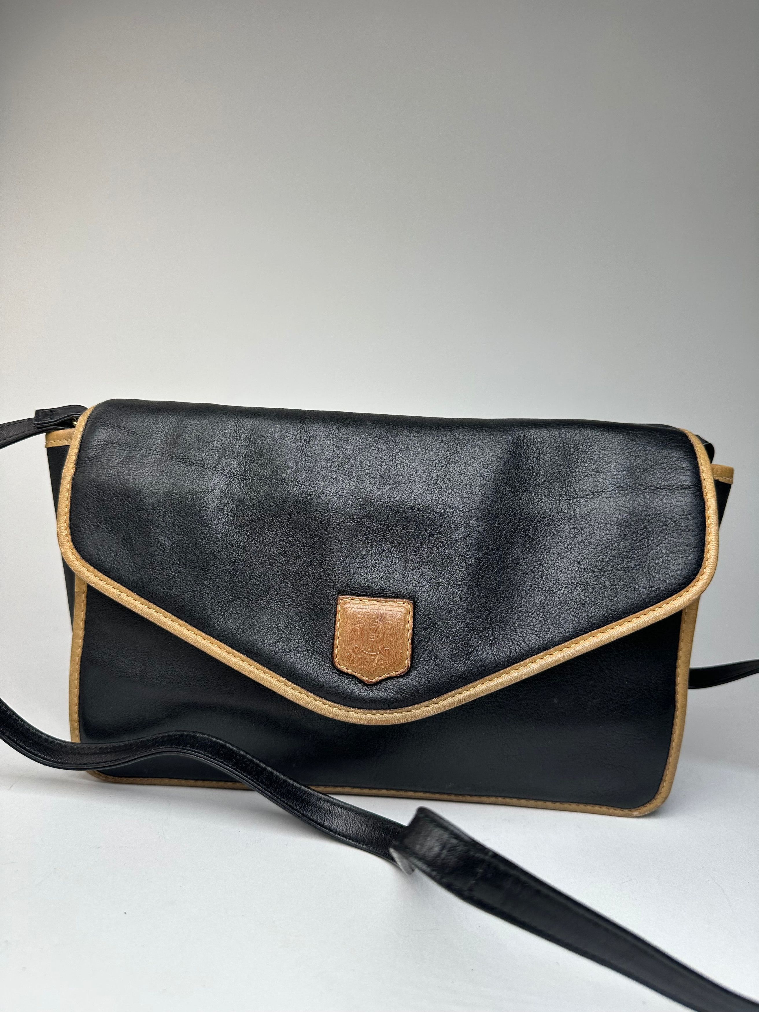 Celine Vintage Paris Triomphe Leather Shoulder Bag Black Brown Size ONE SIZE - 8 Thumbnail