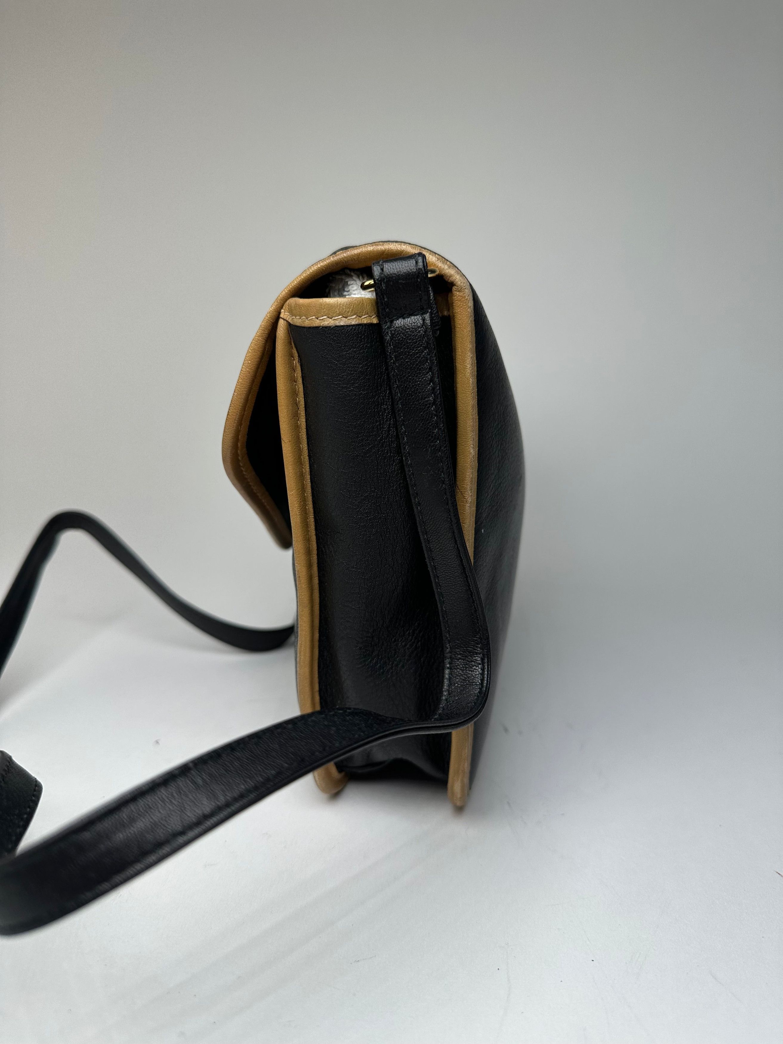 Celine Vintage Paris Triomphe Leather Shoulder Bag Black Brown Size ONE SIZE - 9 Thumbnail