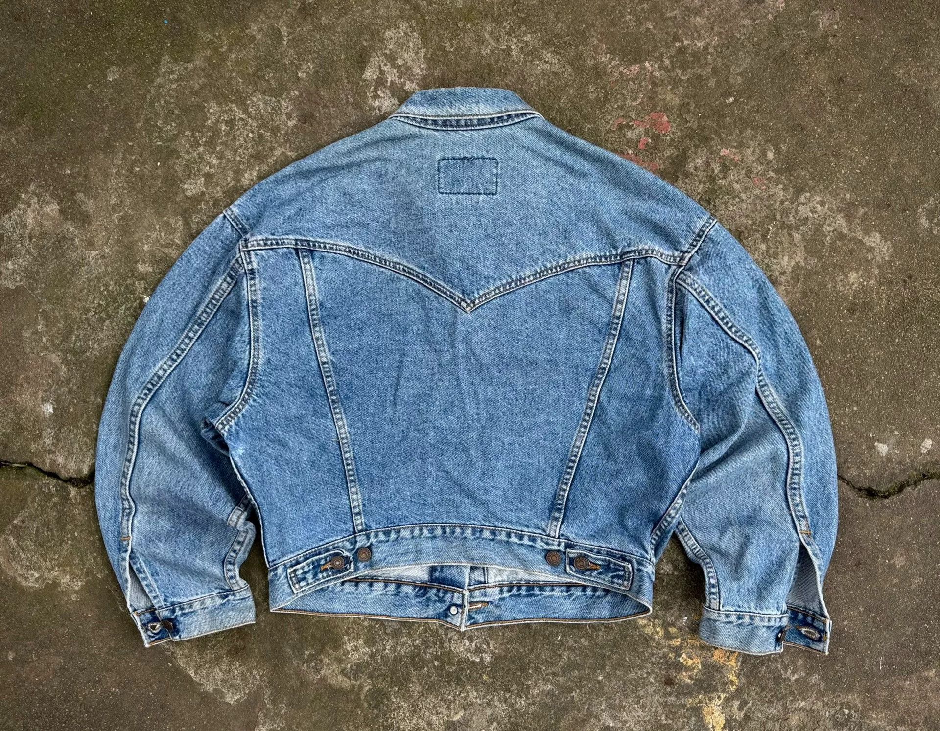 Vintage Vintage Levi's Boxy Denim Jacket USA Size US M / EU 48-50 / 2 - 4 Thumbnail