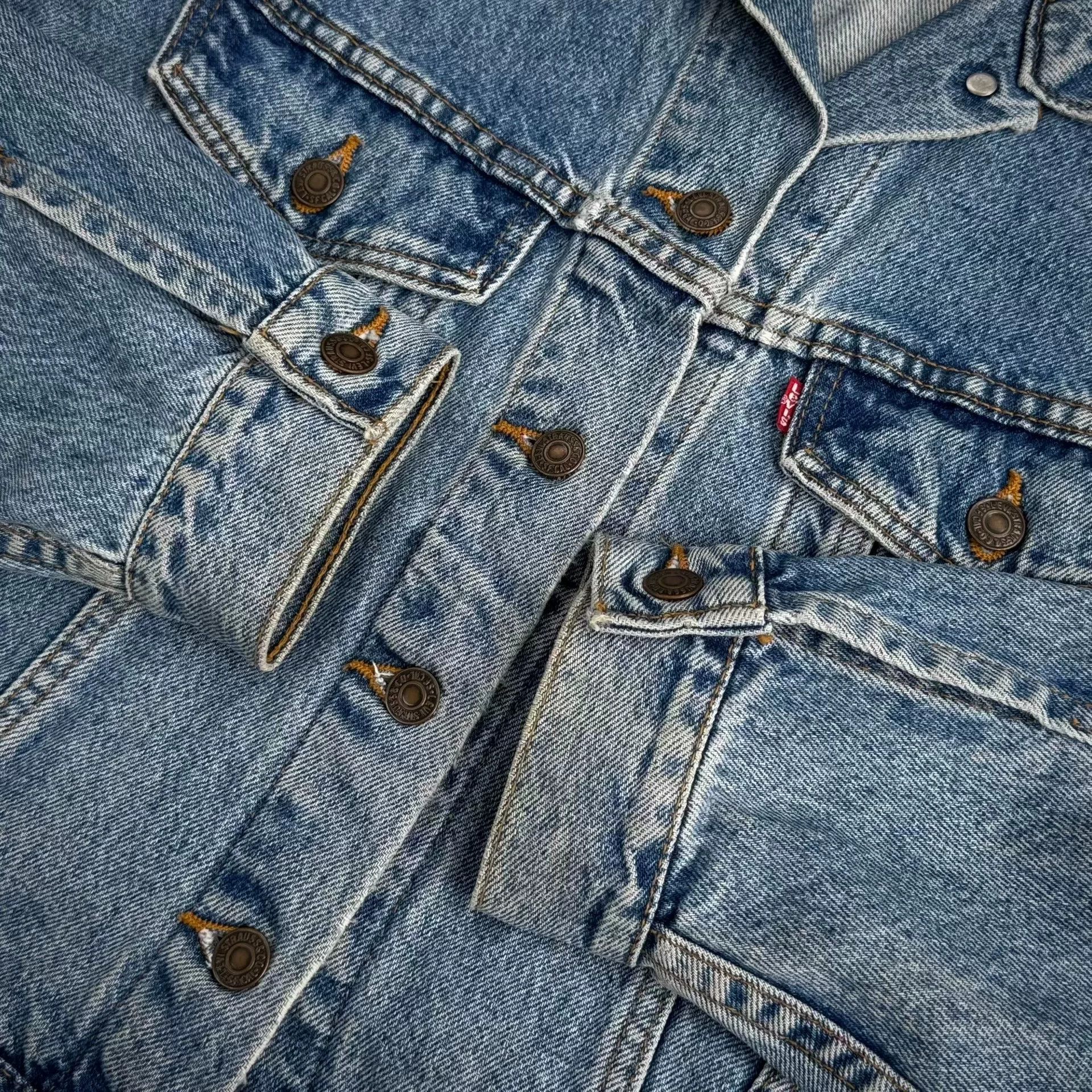 Vintage Vintage Levi's Boxy Denim Jacket USA Size US M / EU 48-50 / 2 - 2 Thumbnail