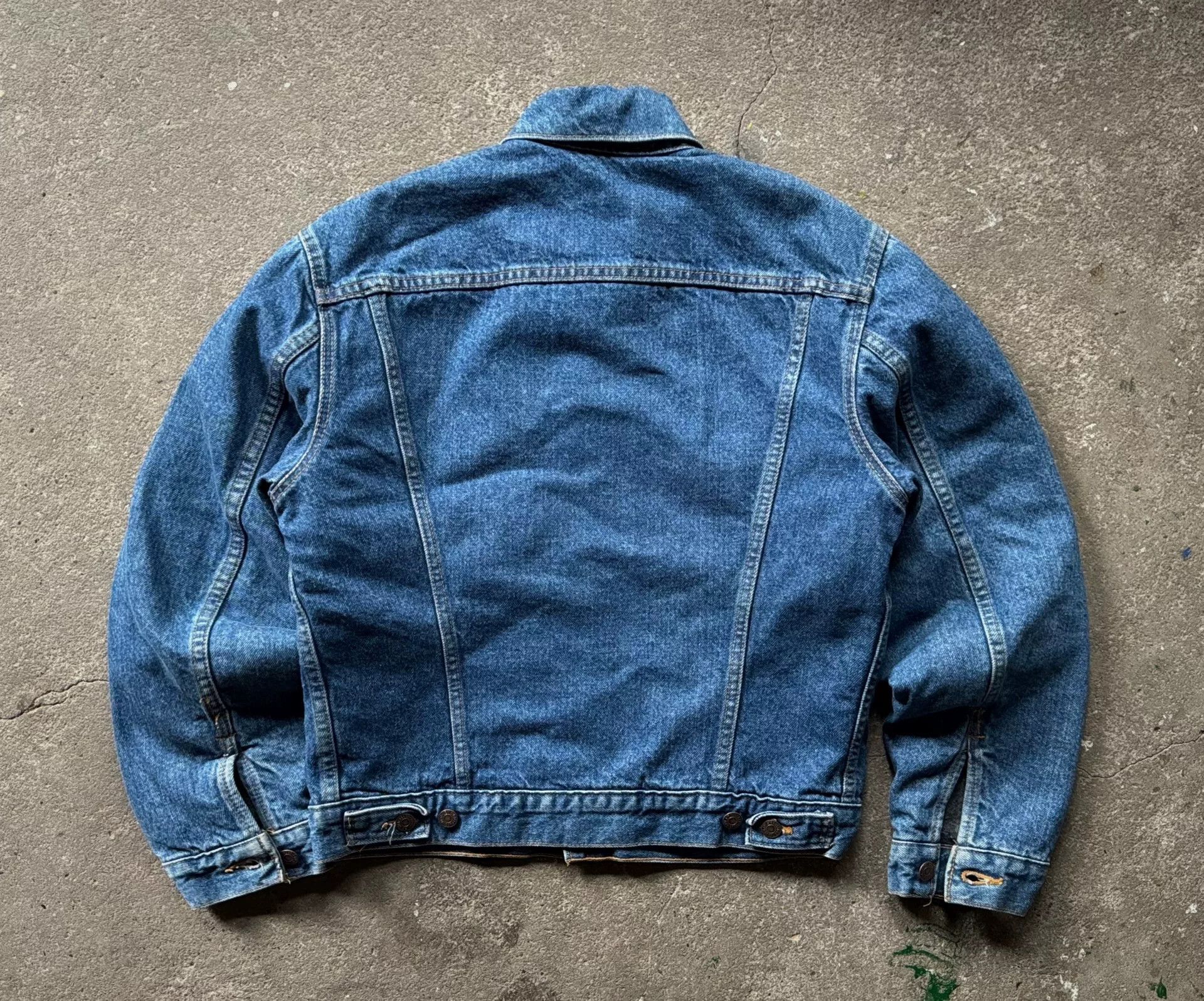 Vintage Vintage Levi's 1993 Heavy Denim Jacket Size US M / EU 48-50 / 2 - 7 Thumbnail