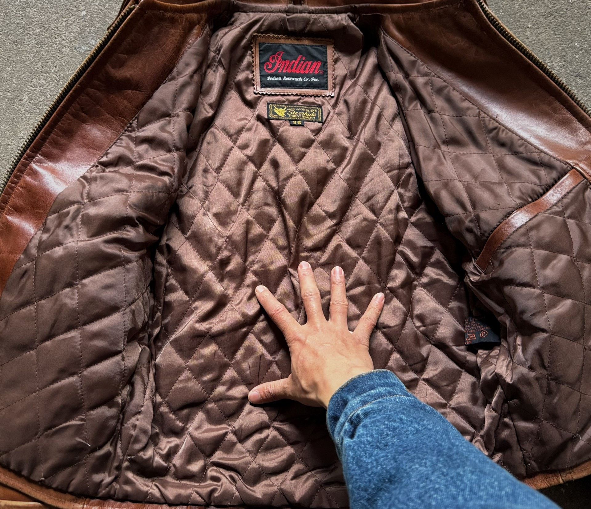 Vintage Vintage Indian Motorcycle Leather Jacket Size US M / EU 48-50 / 2 - 4 Thumbnail