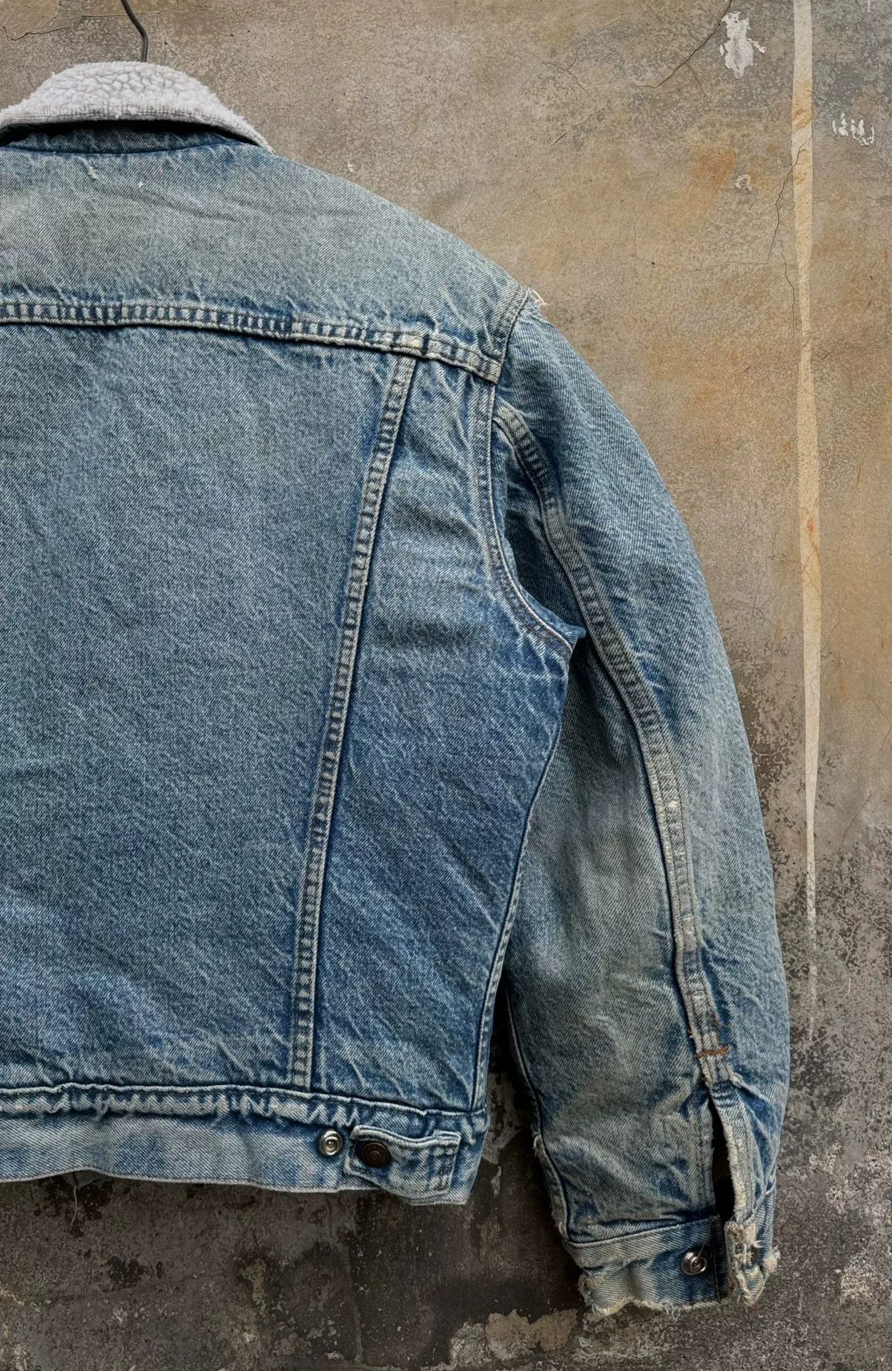 Vintage Vintage 1980s Levis Denim Boa Jacket Size US M / EU 48-50 / 2 - 7 Thumbnail