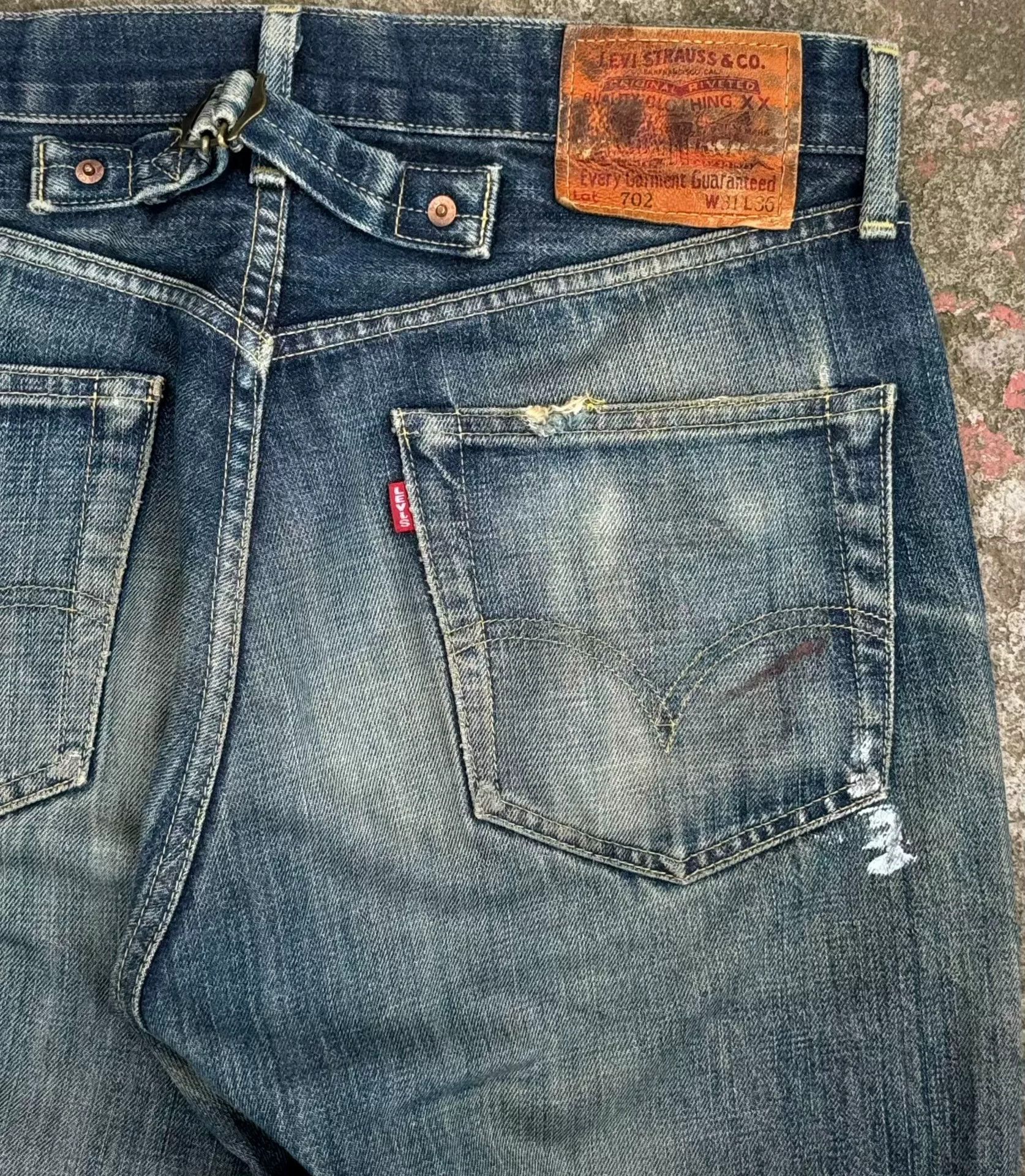 Vintage Vintage Levi's LVC702xx Jeans Size US 32 / EU 48 - 5 Thumbnail