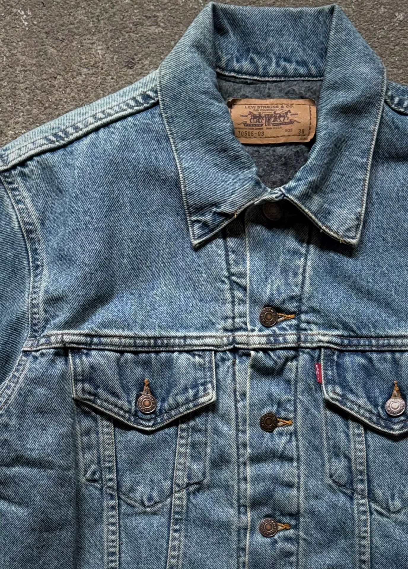 Vintage Vintage Levis 70505 Denim Jacket USA Size US L / EU 52-54 / 3 - 2 Thumbnail