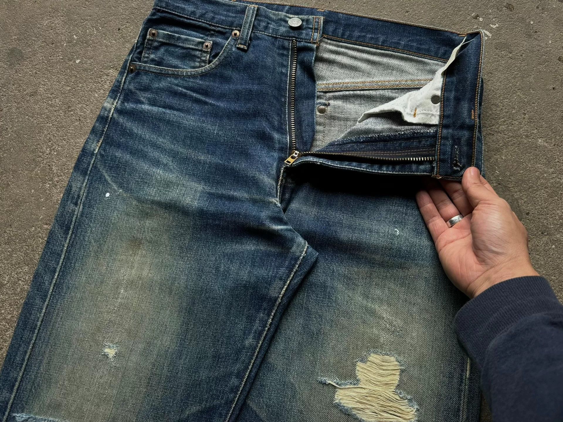 Vintage Vintage Levi's LVC 504ZXX 1994 Japan Size US 30 / EU 46 - 2 Thumbnail