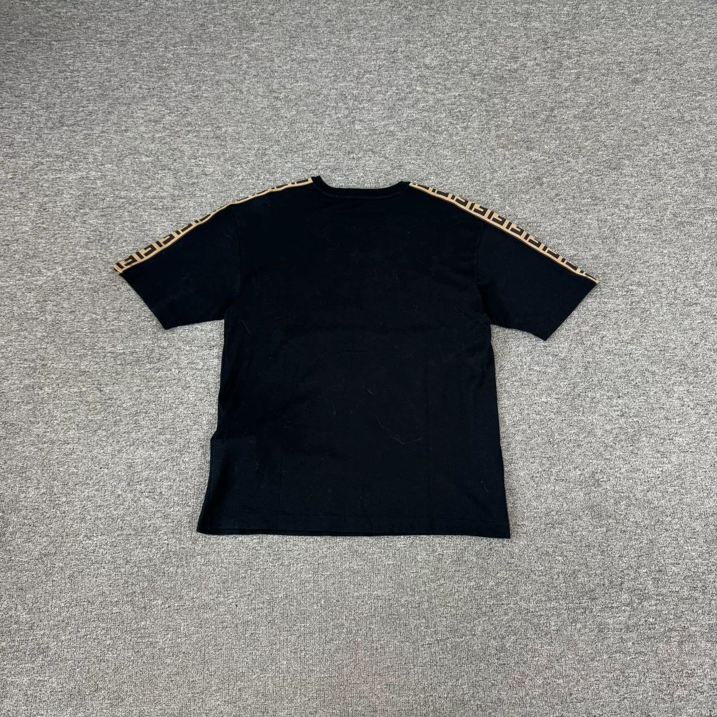 Fendi Fendi Double F Round Logo Short Sleeve T-Shirt Size US XS / EU 42 / 0 - 2 Thumbnail