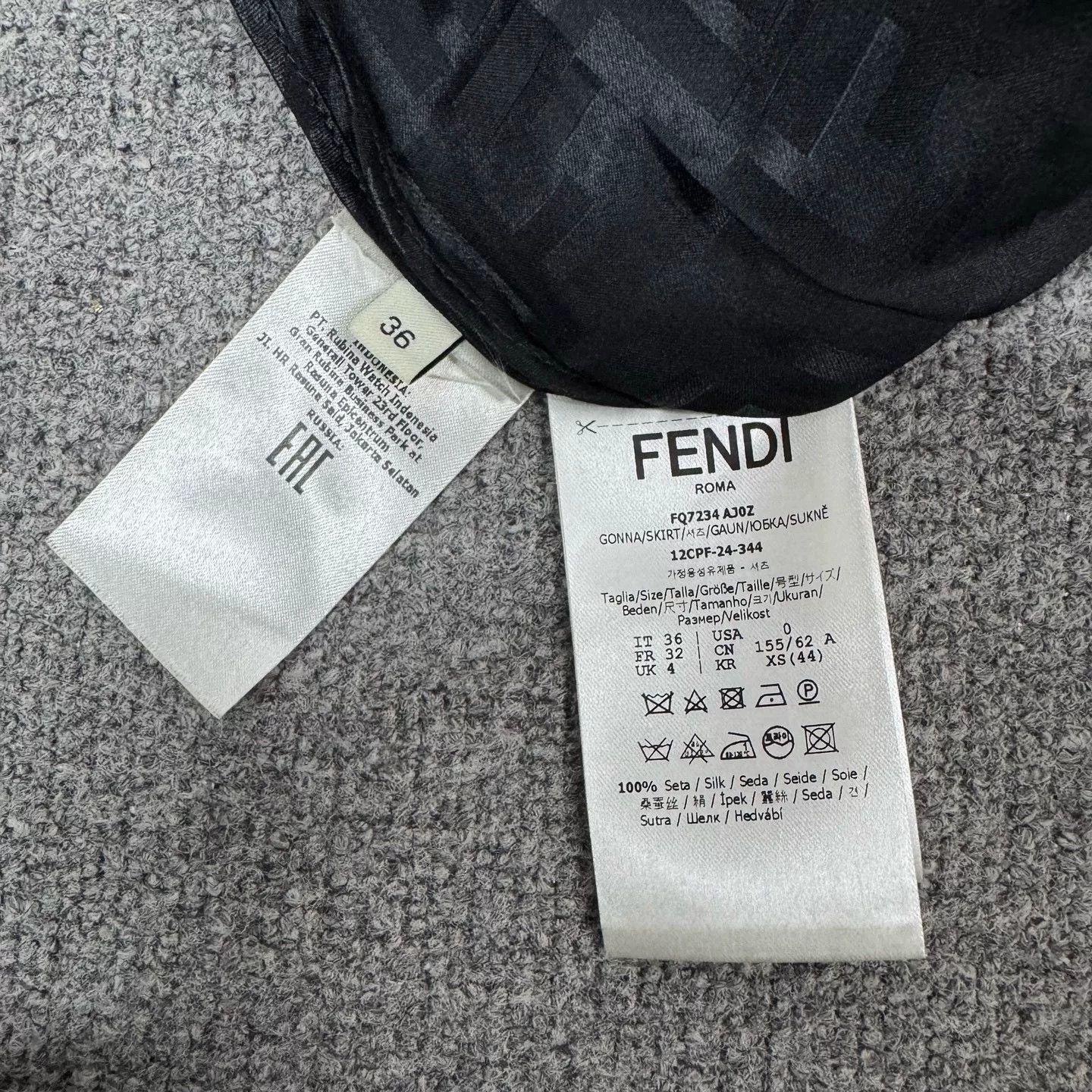 Fendi Fendi All-over Logo Silk Skirt Size 36" / US 14 / IT 50 - 6 Thumbnail