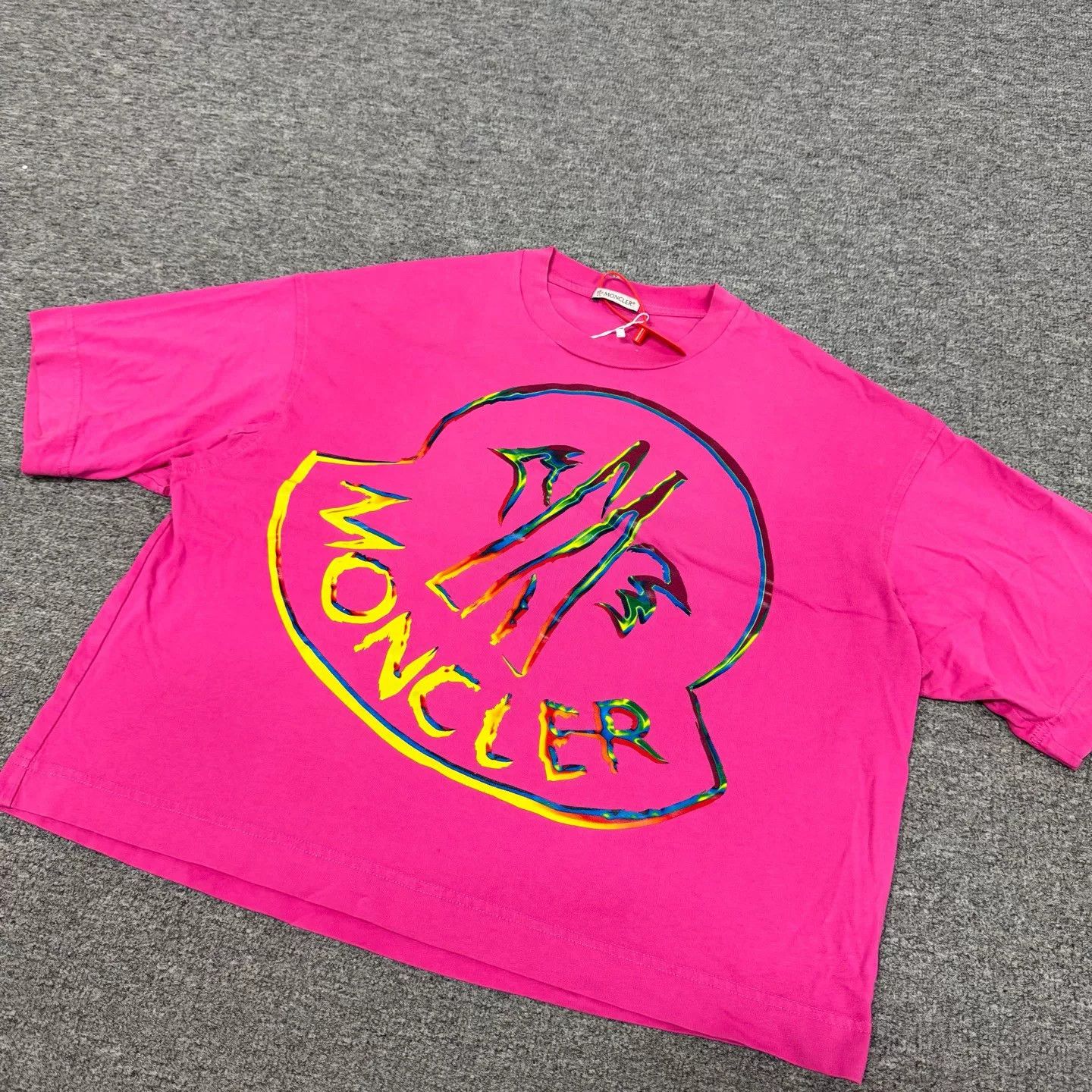 Moncler Moncler 23SS Rainbow Gradient Logo Pink T-shirt Size S / US 4 / IT 40 - 3 Thumbnail