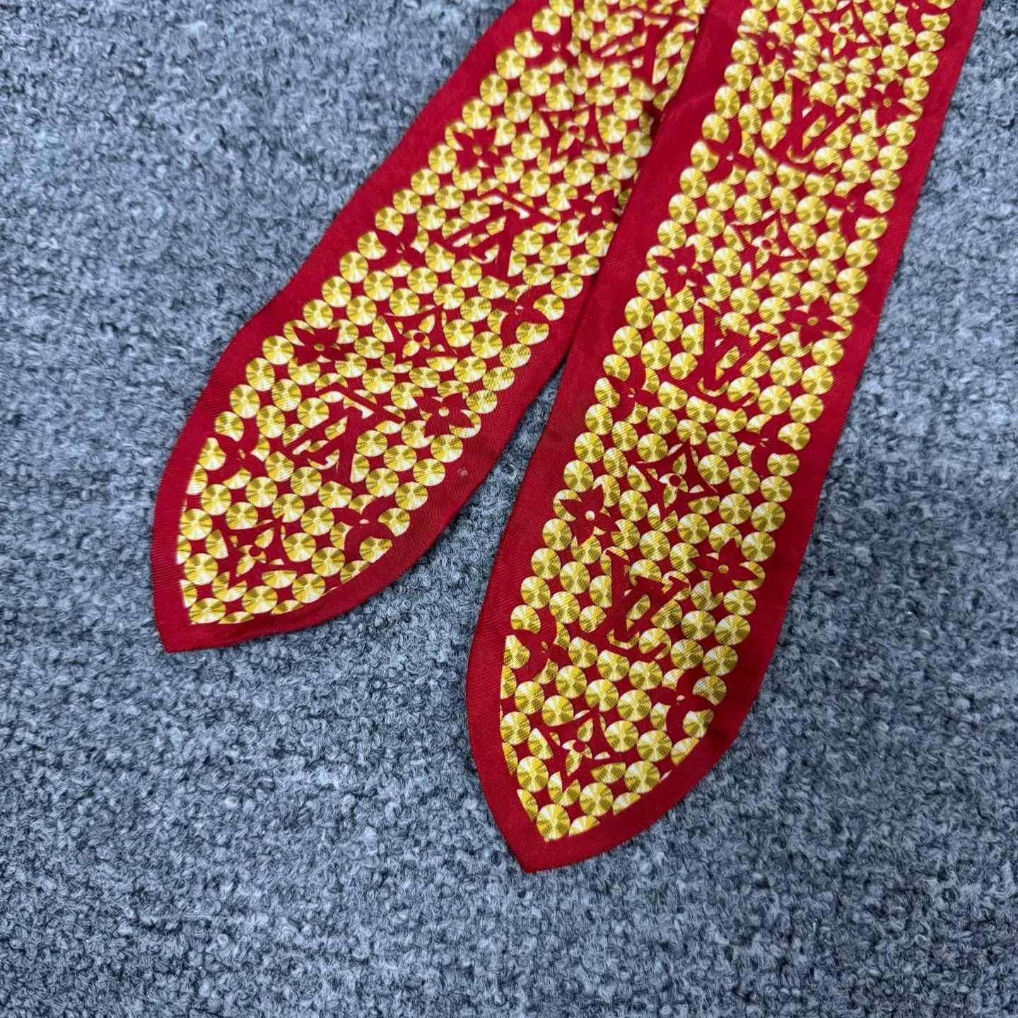 Louis Vuitton Louis Vuitton Twilly Scarf 6x84cm Size ONE SIZE - 2 Thumbnail