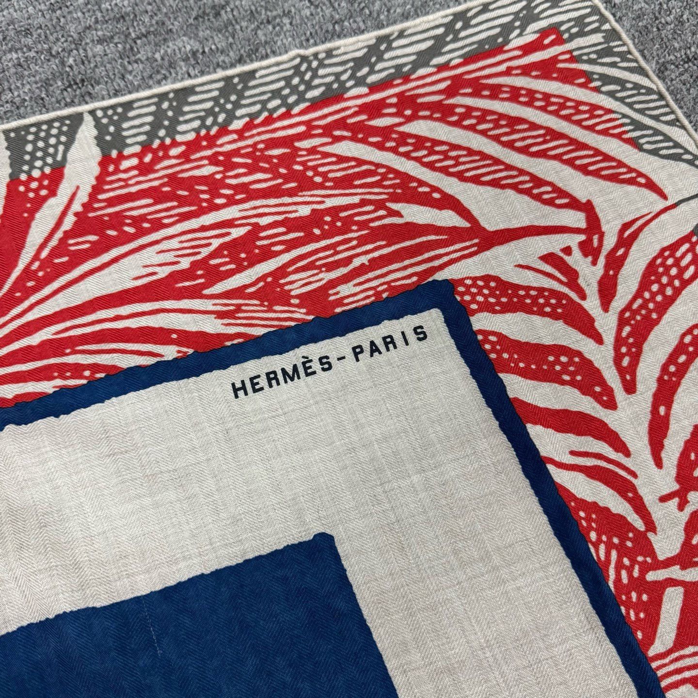 Hermes Hermes New Elegant Knight Cashmere Scarf Size ONE SIZE - 3 Thumbnail