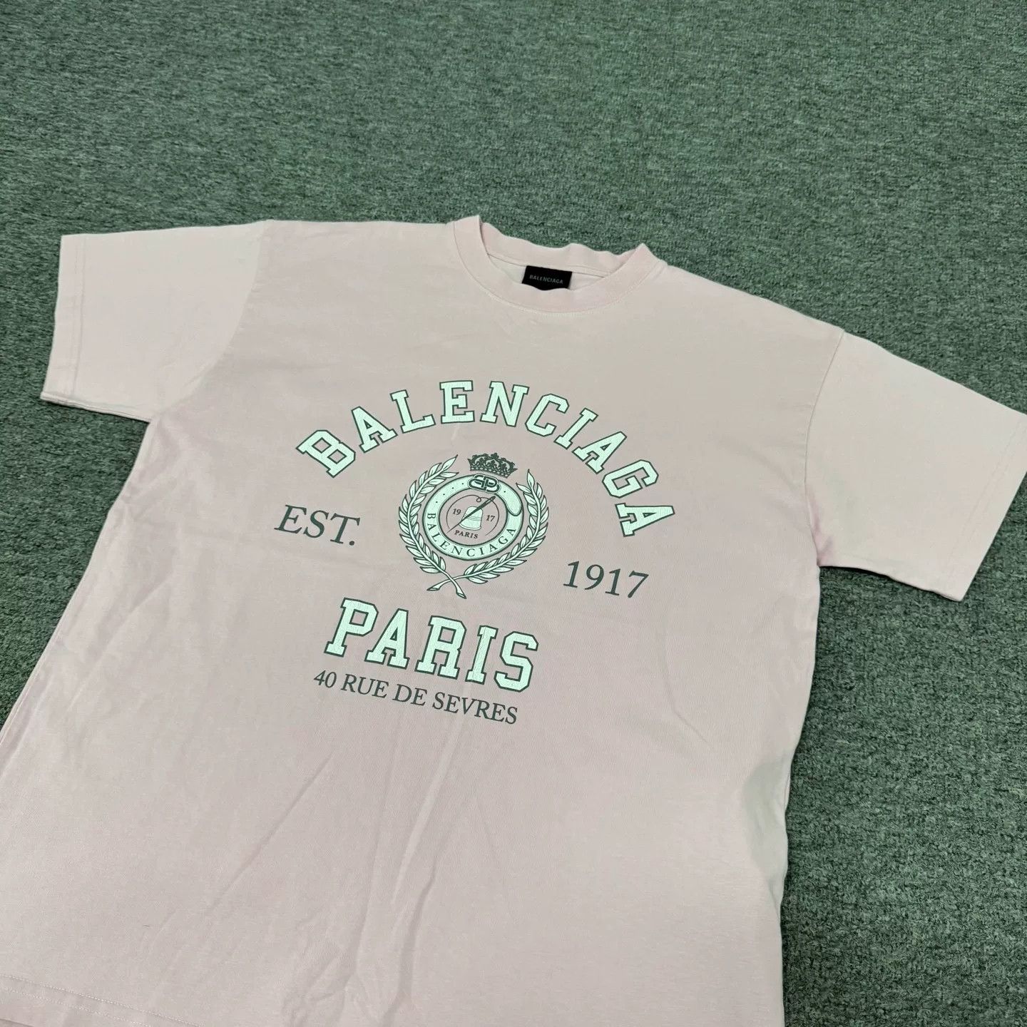 Balenciaga Balenciaga Pink Badge Print Short Sleeve T-shirt Size XS / US 0-2 / IT 36-38 - 3 Thumbnail