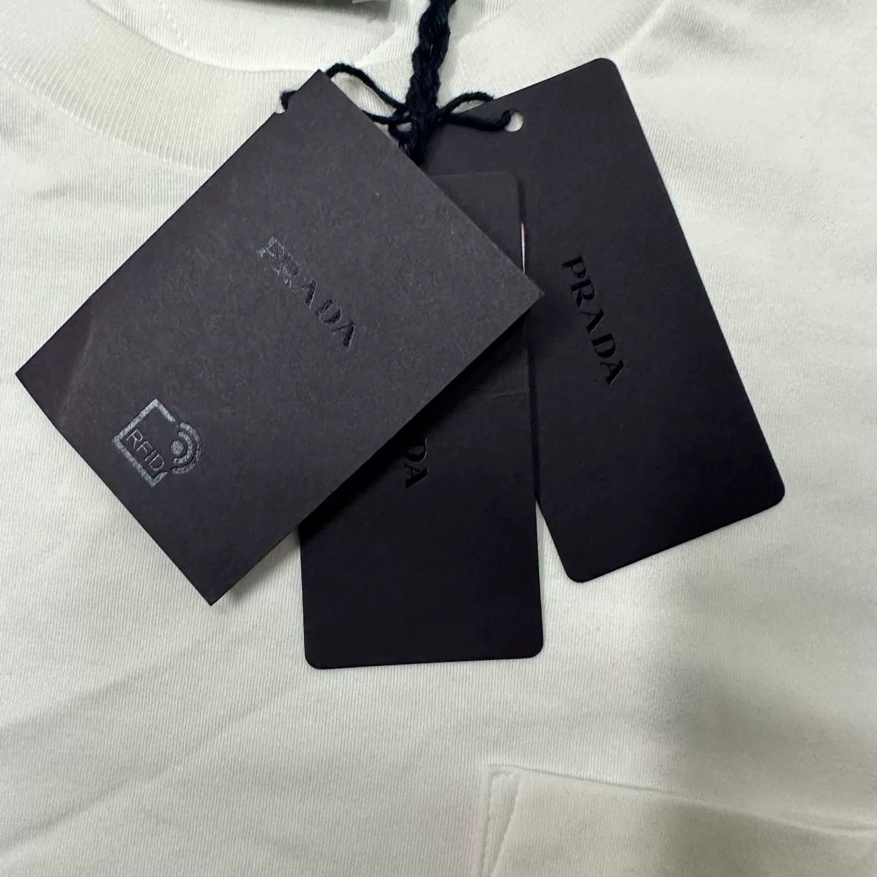Prada Prada Classic Short T-shirt M Size M / US 6-8 / IT 42-44 - 4 Thumbnail
