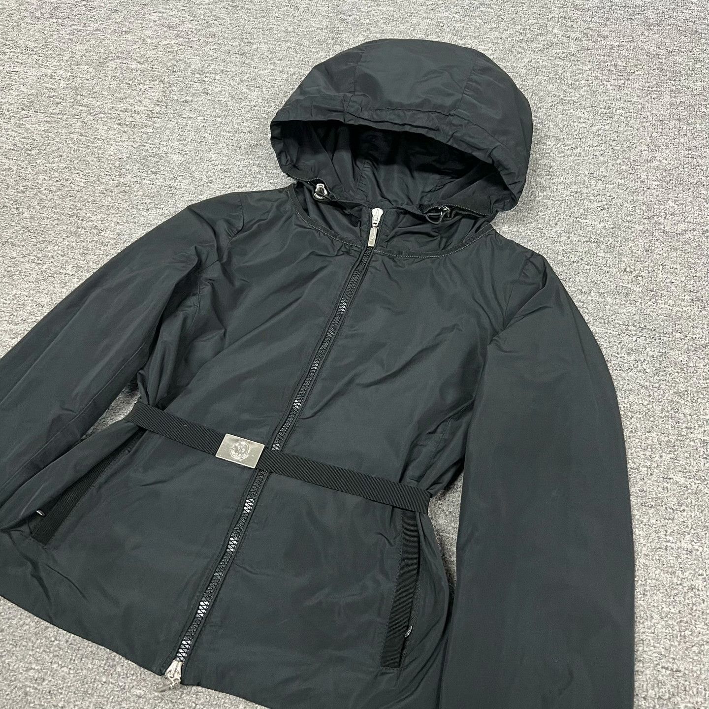 Moncler Moncler Hooded Waist-Cinched Jacket Size XS / US 0-2 / IT 36-38 - 4 Thumbnail