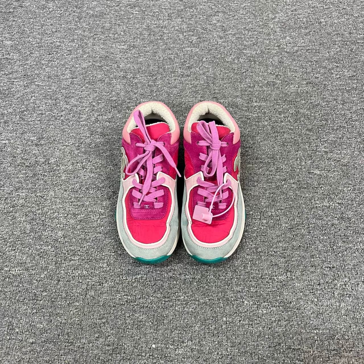 Chanel Chanel Round Toe Suede Double C Sneakers Size US 7 / IT 37 - 3 Thumbnail