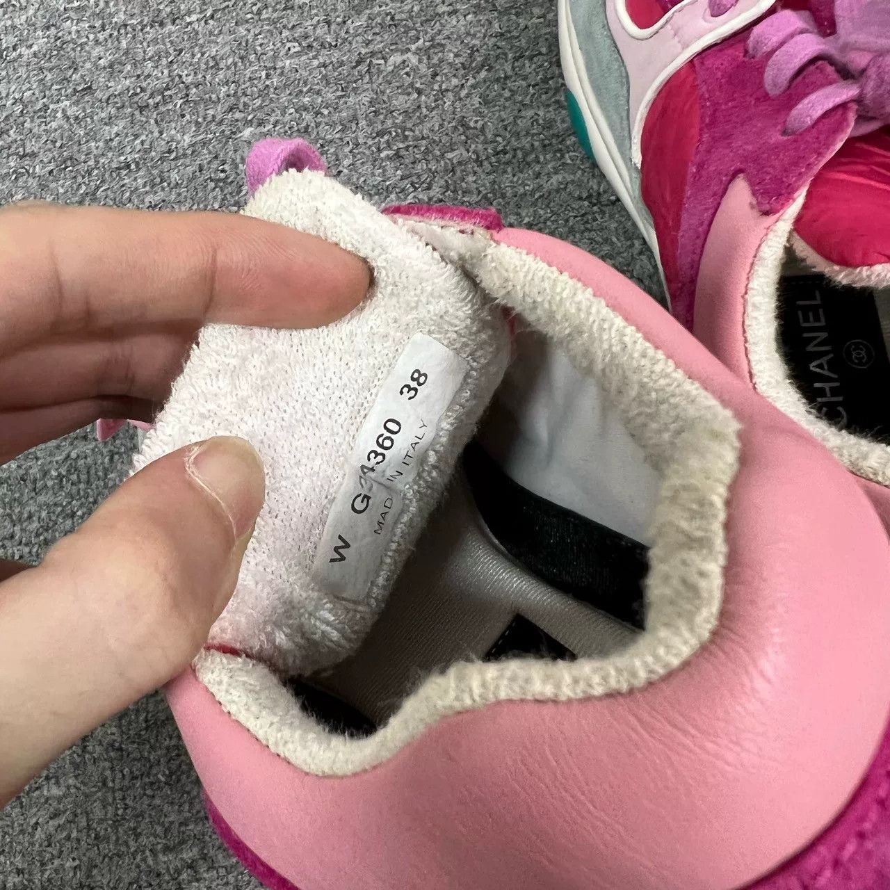 Chanel Chanel Round Toe Suede Double C Sneakers Size US 7 / IT 37 - 7 Thumbnail