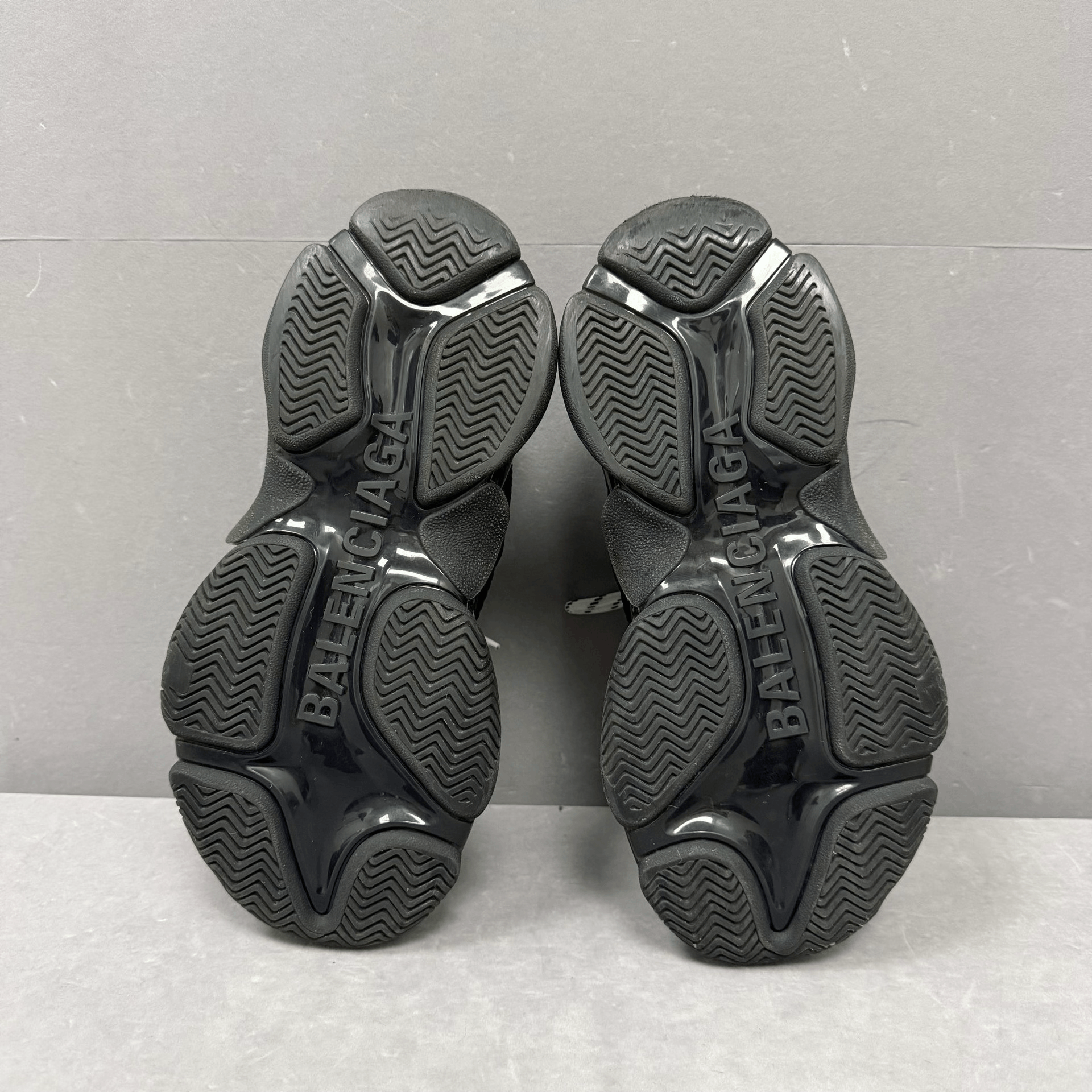 Balenciaga Balenciaga Triple S Black Sneakers Size US 5.5 / EU 38 - 5 Thumbnail