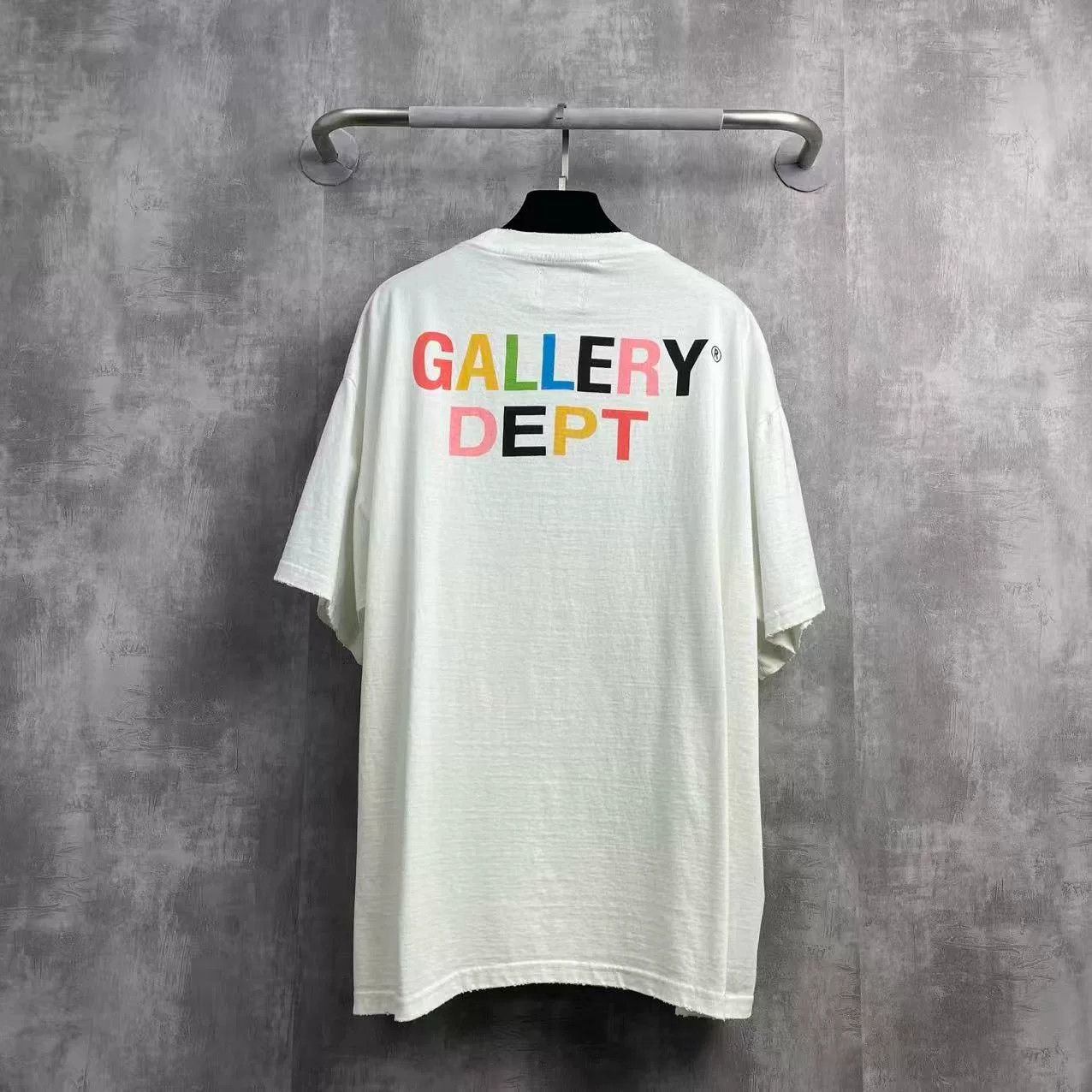 Gallery Dept. Gallery Dept Rainbow Letter Logo Tee Size US L / EU 52-54 / 3 - 3 Thumbnail