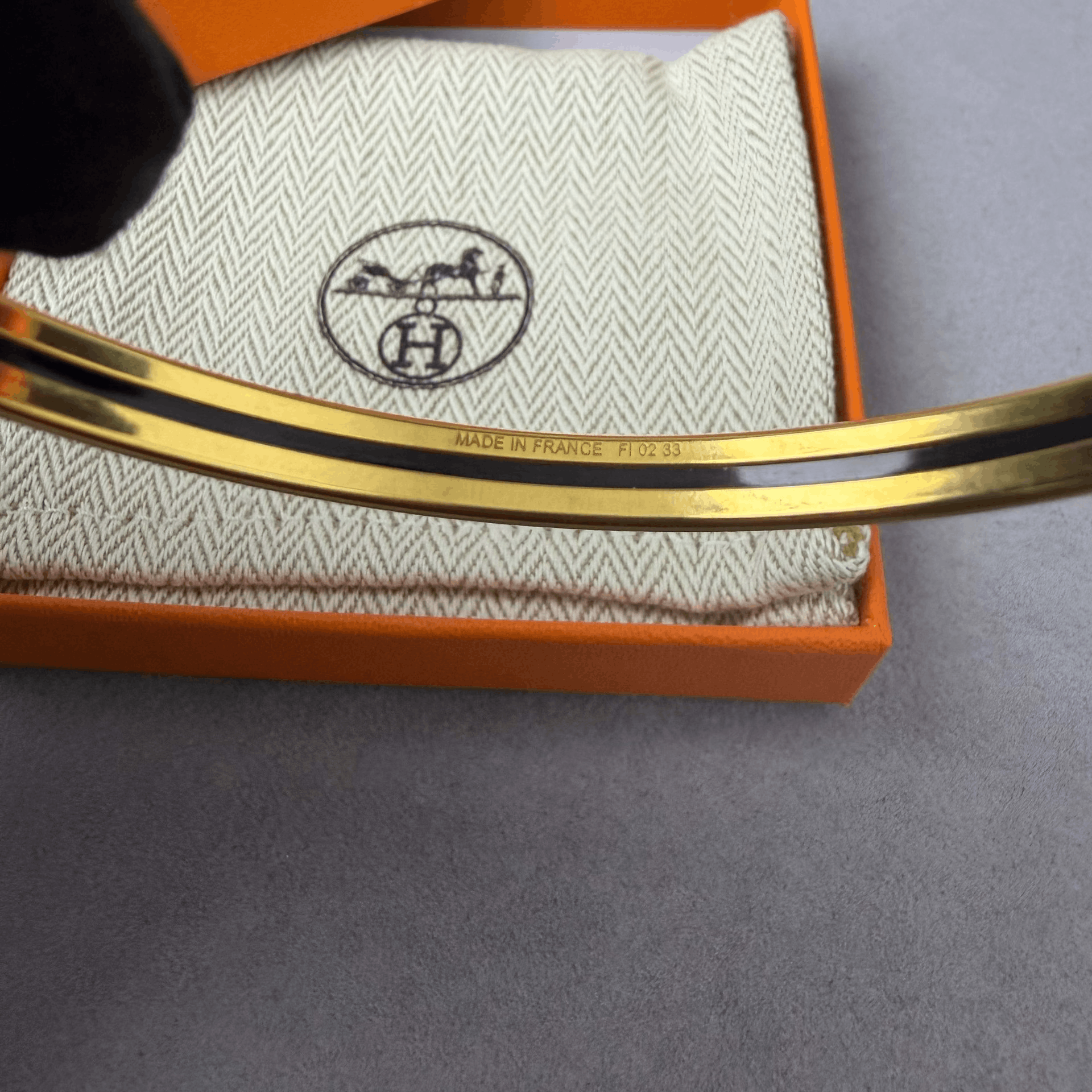 Hermes Hermes Pink Enamel Bracelet Size 65 Size ONE SIZE - 4 Thumbnail