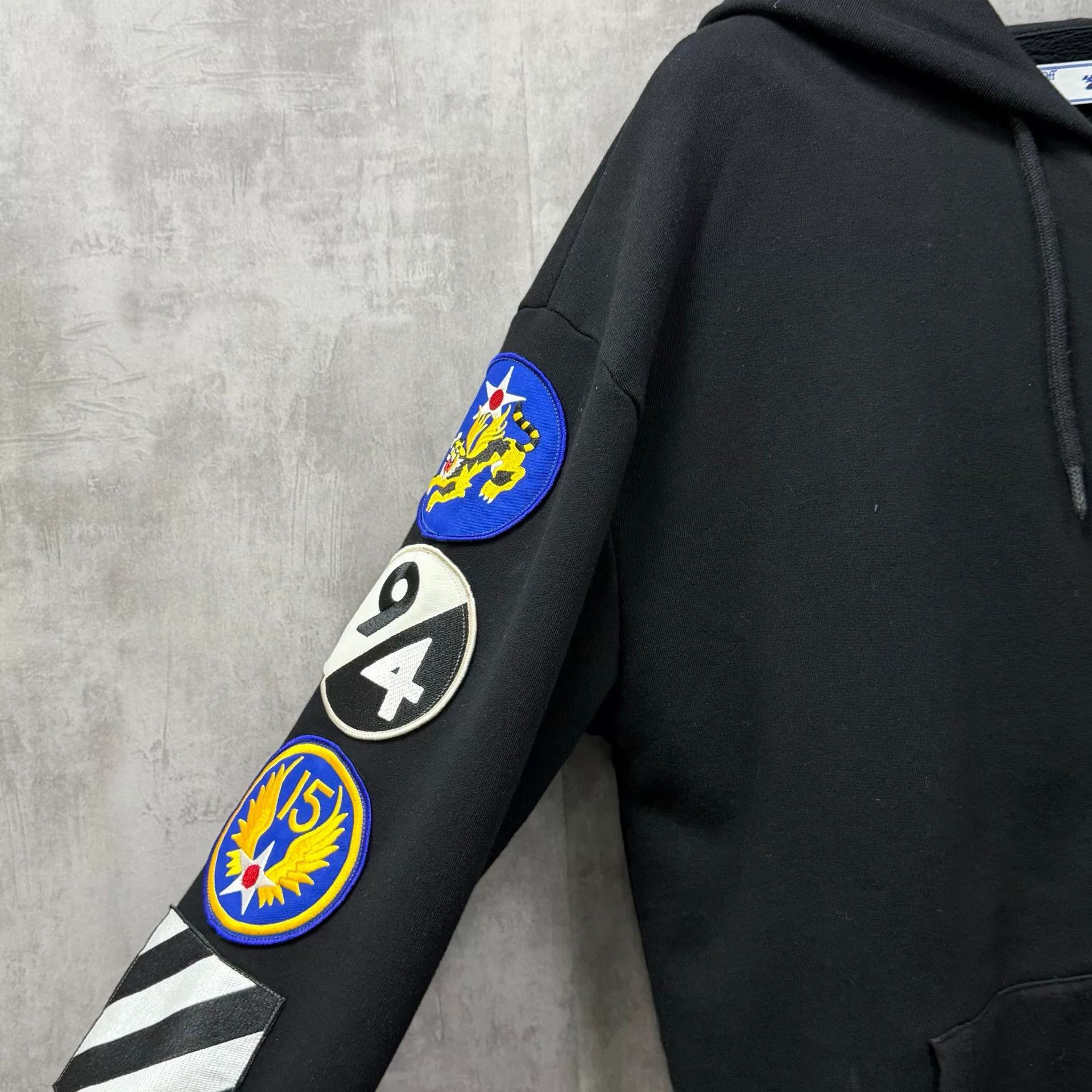 Off-White Off-White OW Multi-Badge Fleece Zip Hoodie Size US XXS / EU 40 - 2 Thumbnail