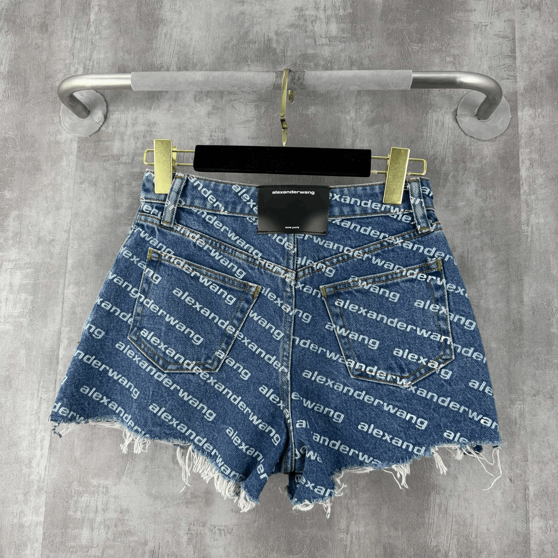 Alexander Wang Alexander Wang Logo Distressed Denim Shorts Size 24" / US 00 / IT 34 - 3 Thumbnail