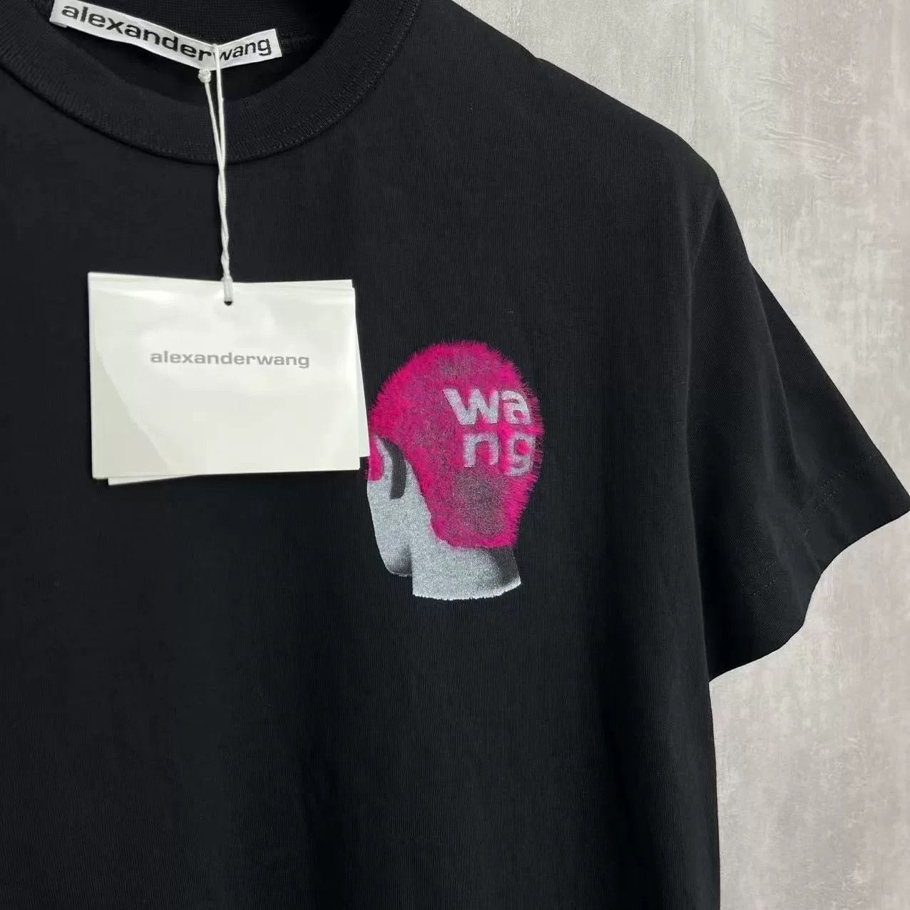 Alexander Wang Alexander Wang Pink Logo Black T-Shirt Size XS / US 0-2 / IT 36-38 - 2 Thumbnail
