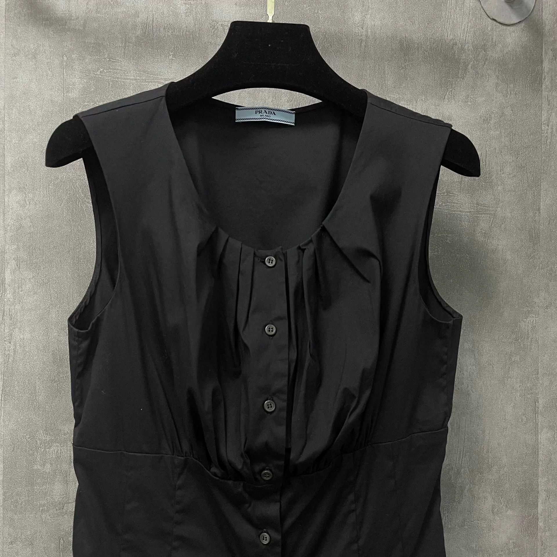 Prada Prada Pleated Sleeveless Dress Size M / US 6-8 / IT 42-44 - 2 Thumbnail