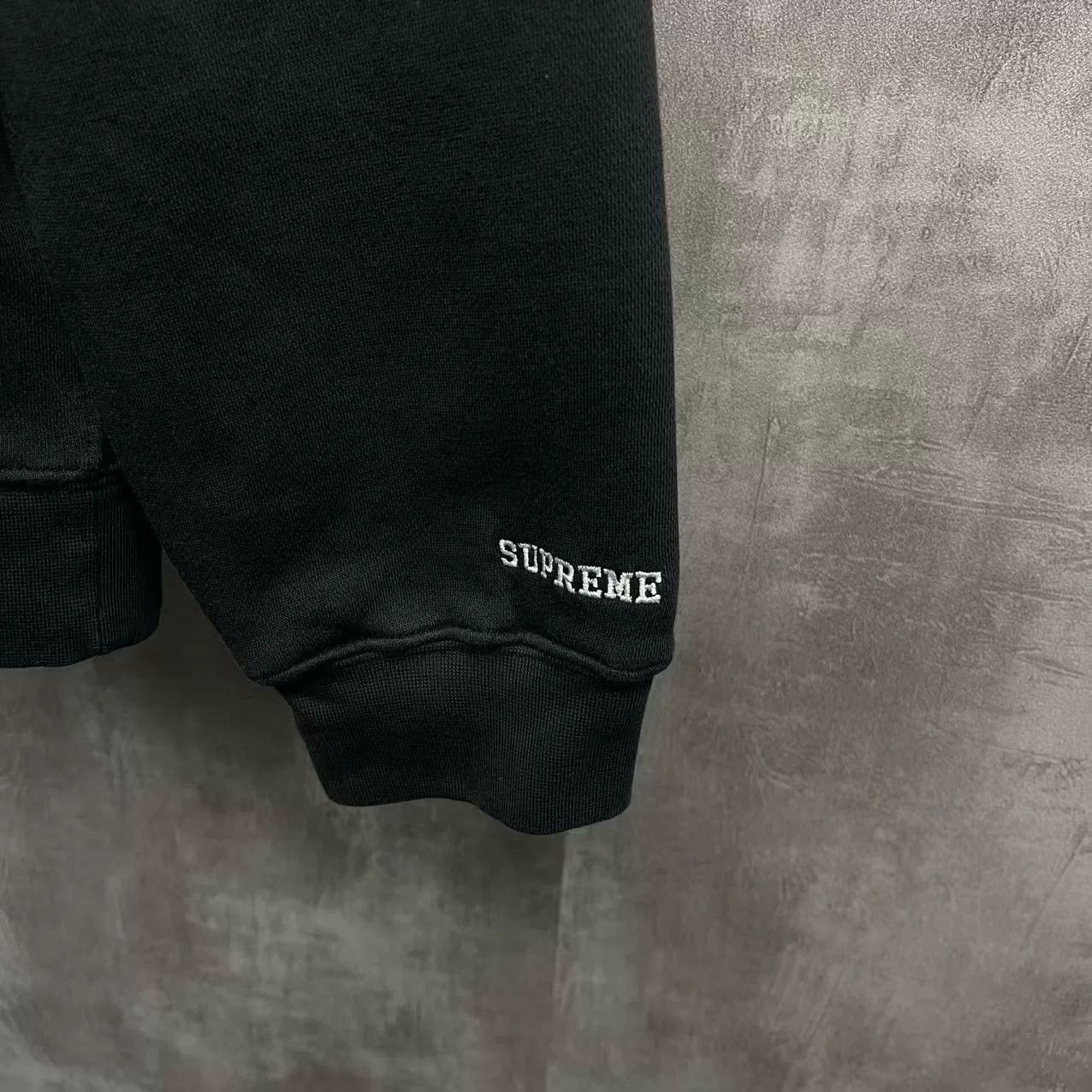 Supreme Supreme Nike Crewneck Logo Sweatshirt Size US L / EU 52-54 / 3 - 3 Thumbnail