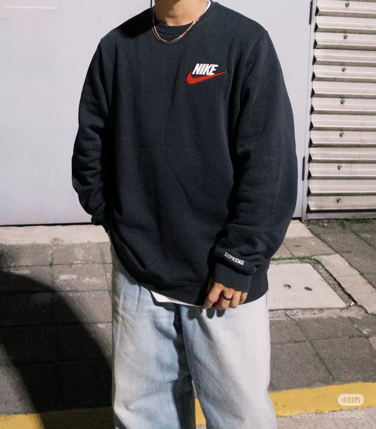 Supreme Supreme Nike Crewneck Logo Sweatshirt Size US L / EU 52-54 / 3 - 5 Thumbnail